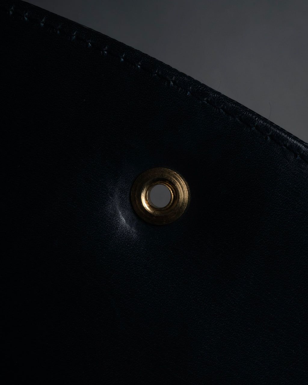 –SPECIAL– “GUCCI” 80’s crest chain shoulder bag