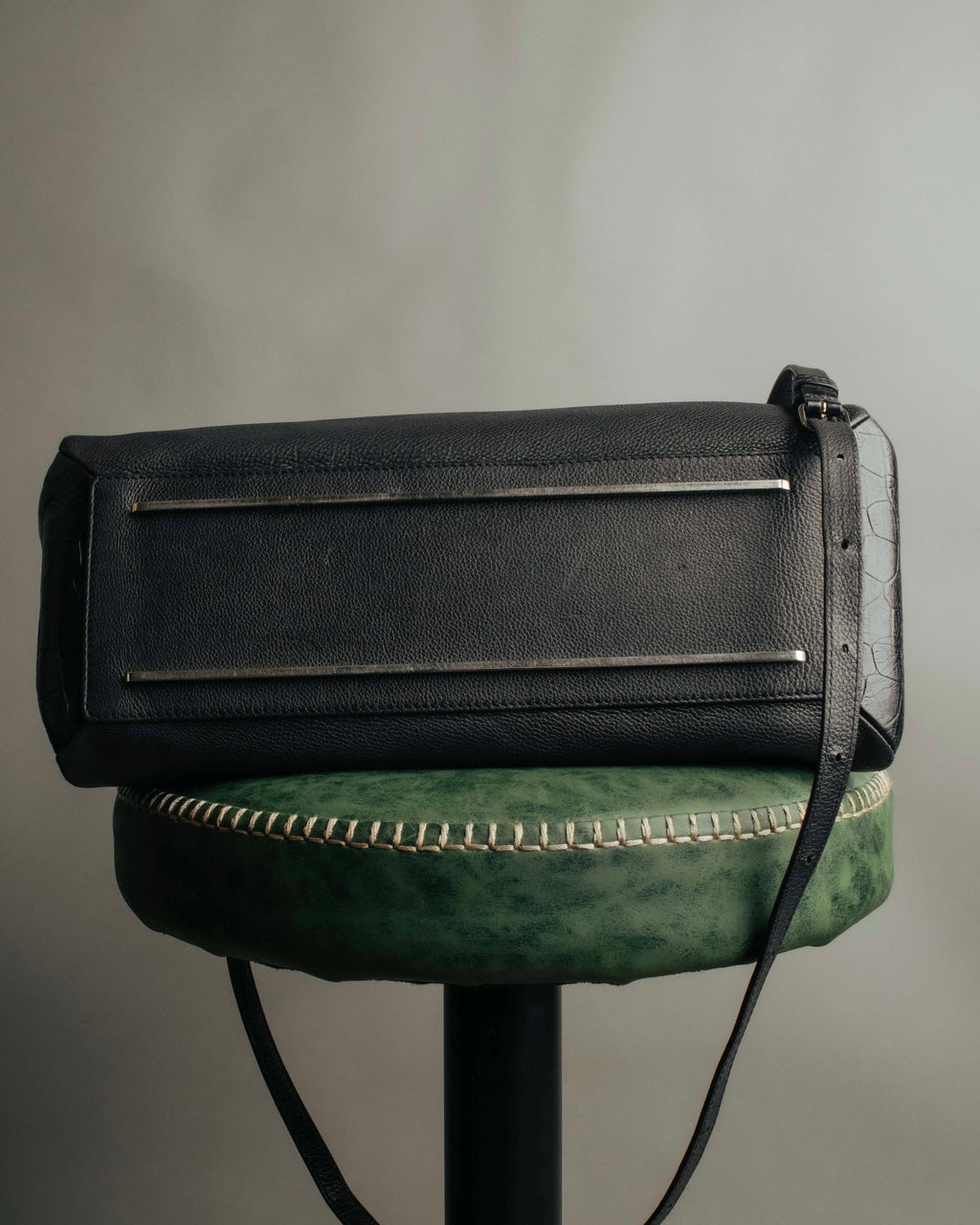 -SPECIAL- “BALENCIAGA” 2013-17 Le dix mixed leather shoulder bag