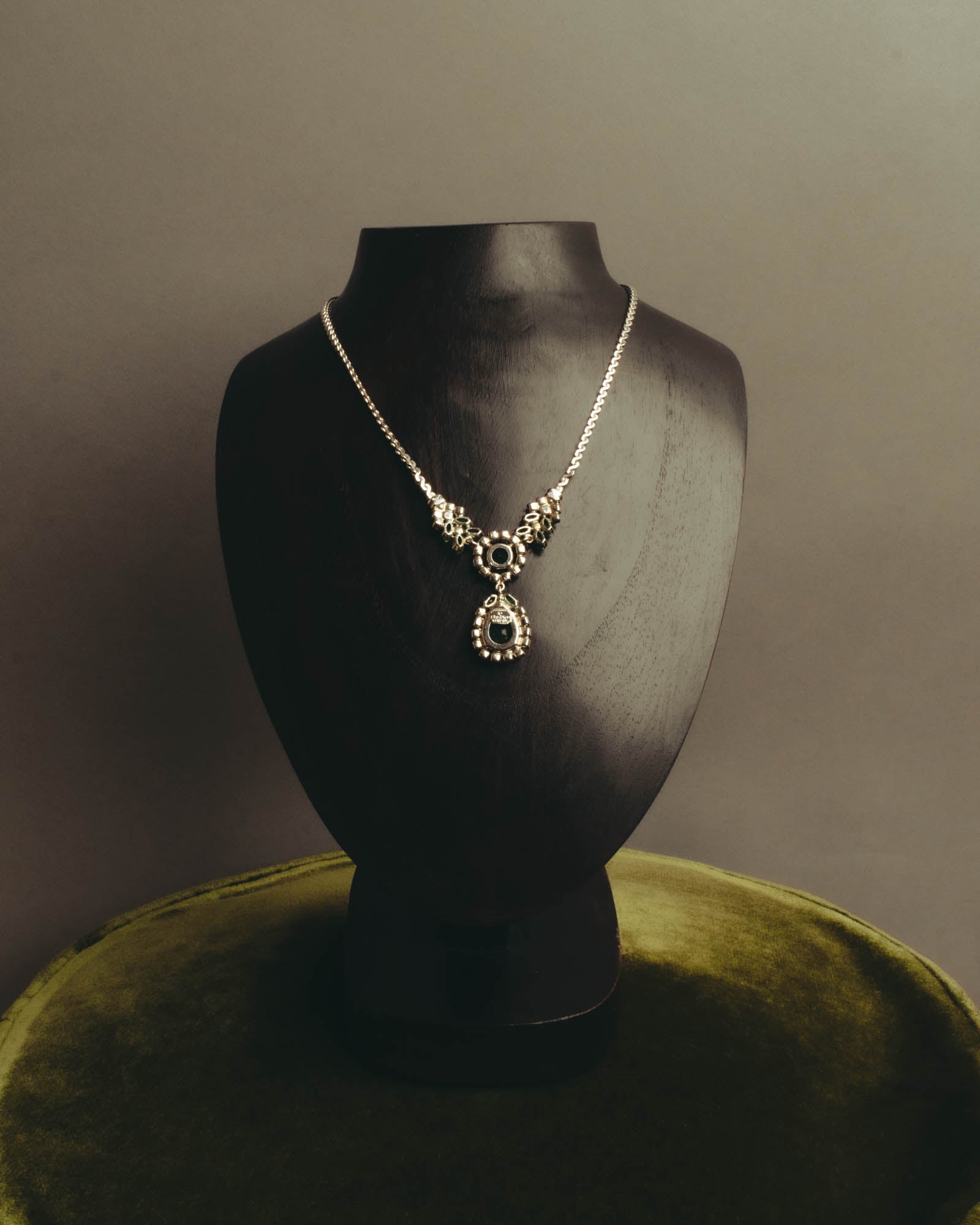 "Christian Dior" 80's-90's Emerald green pendant necklace