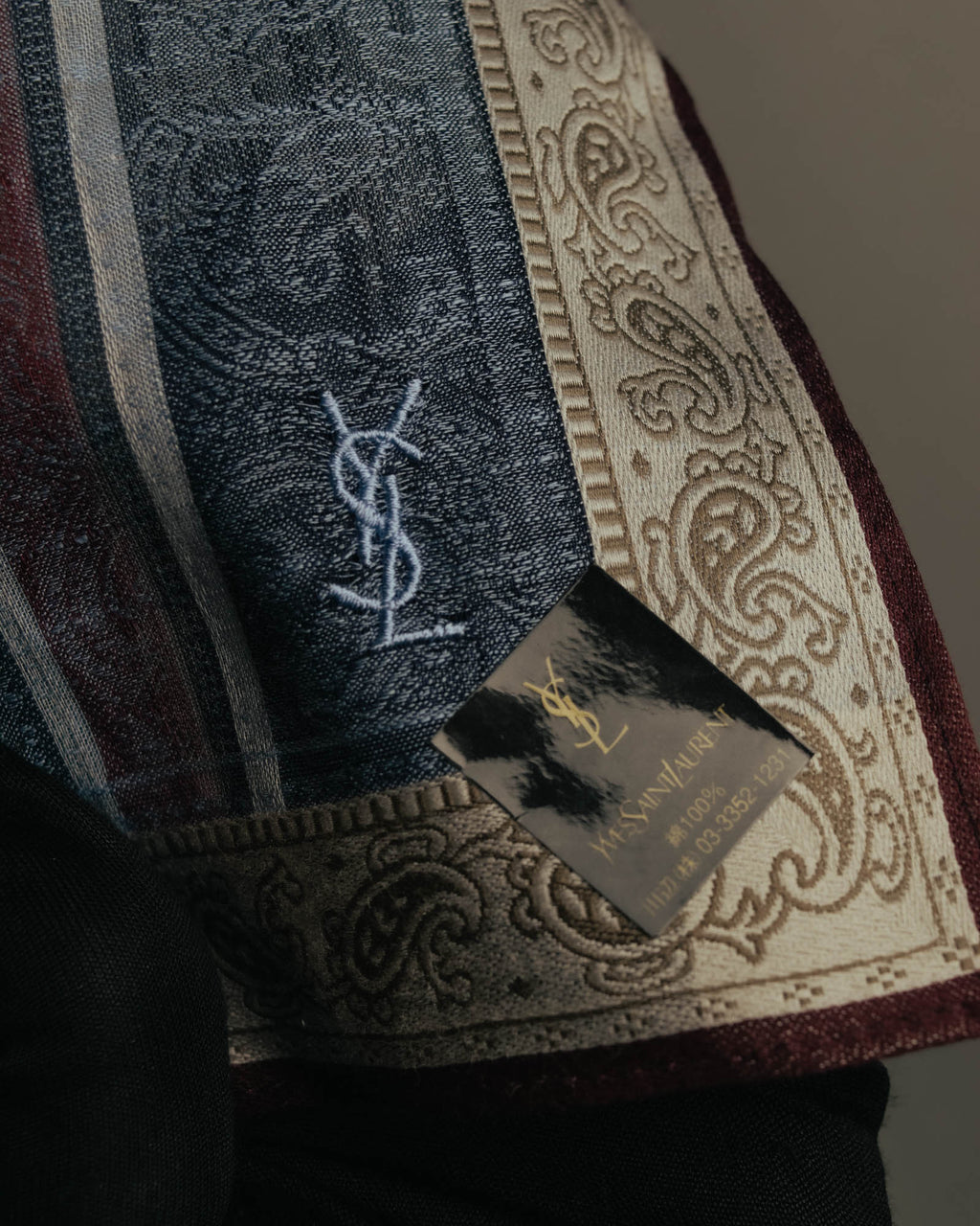 “Yves Saint Laurent” 90’s-00’s Paisley stripe cotton scarf
