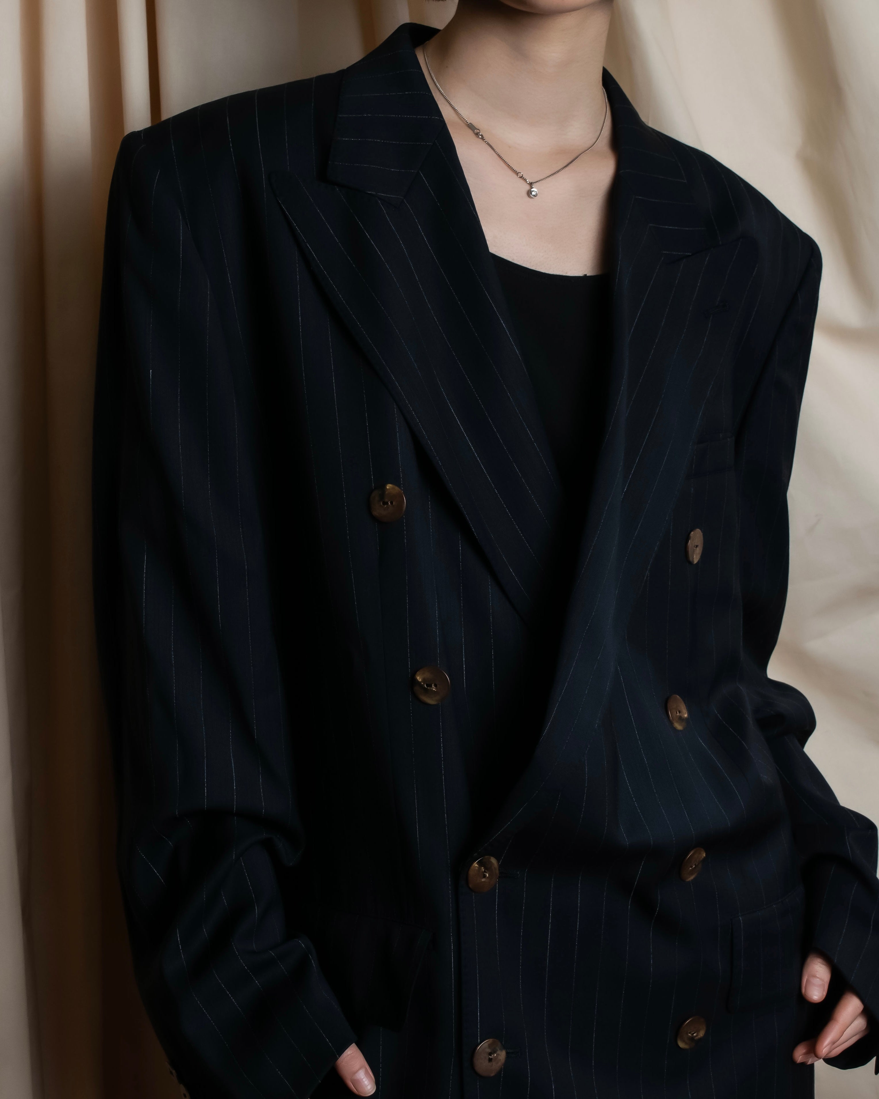 "JEAN PAUL GAULTIER HOMME"
Oversized shadow stripe set up