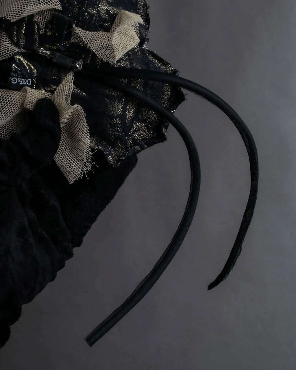 "DOLCE &amp; GABBANA" Flower motif tulle layered brooch