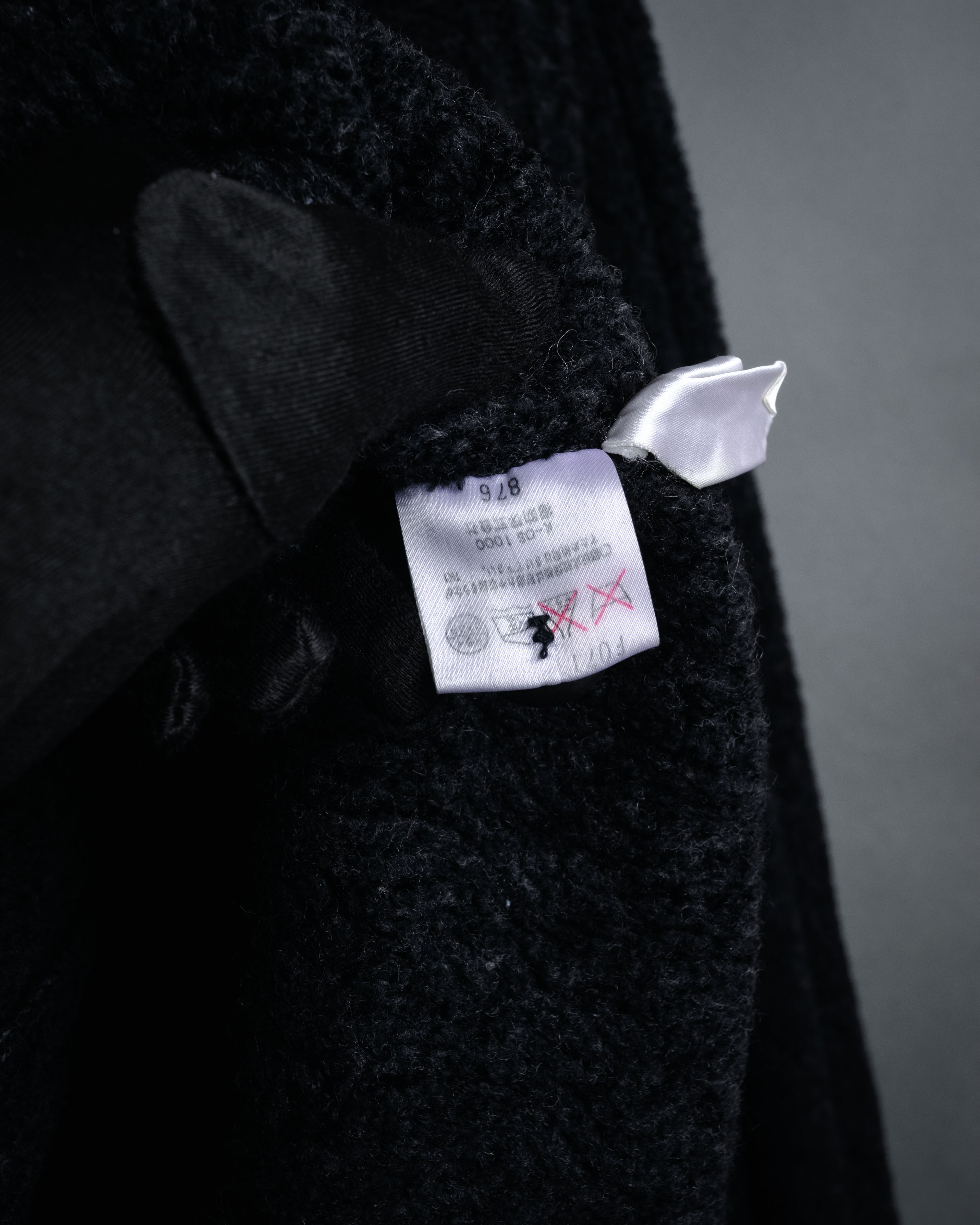 “Yves Saint Laurent” 90’s Textured diamond pattern cardigan