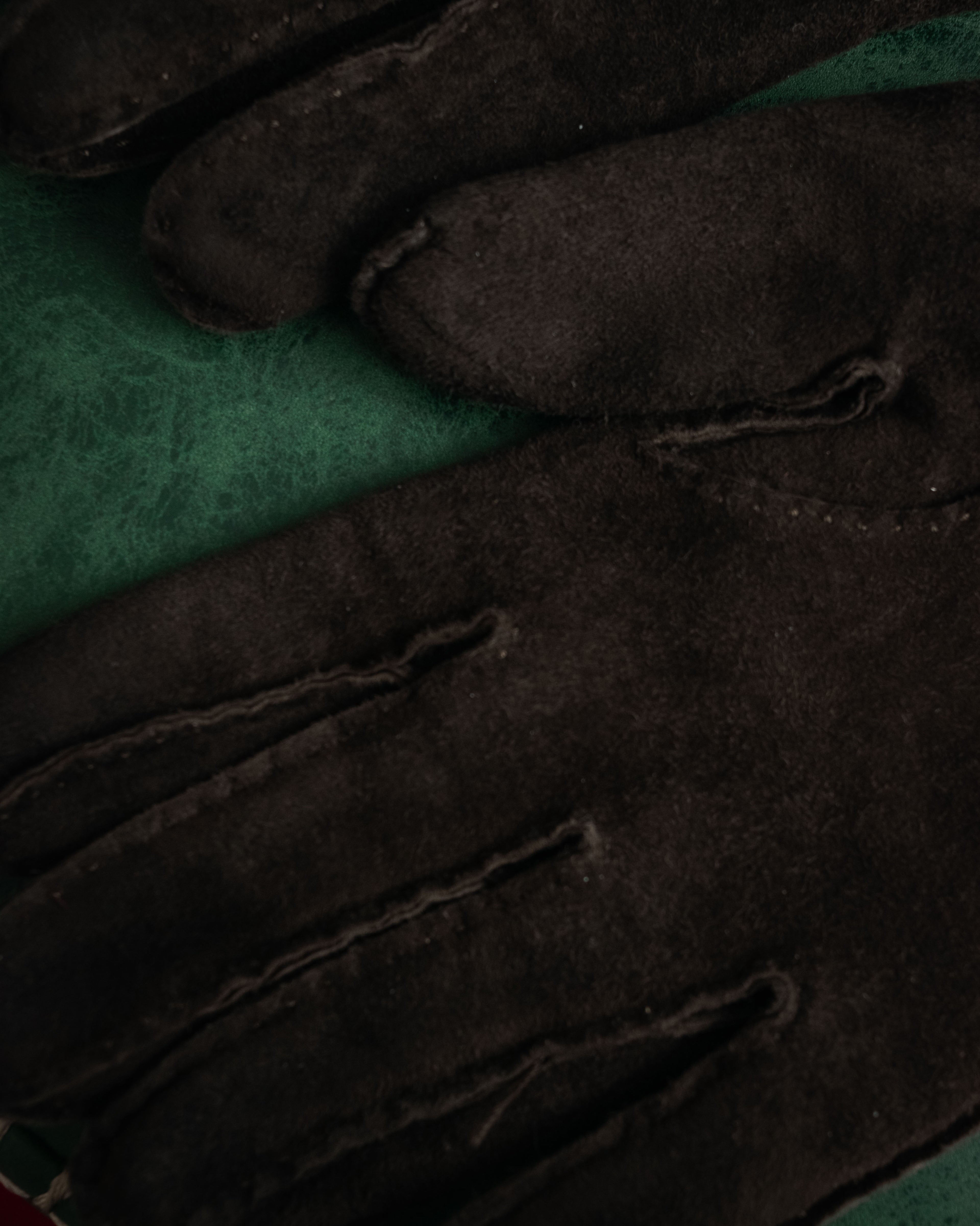 –SPECIAL– “HERMES” 80’s-90’s Cashmere lined suede driving gloves