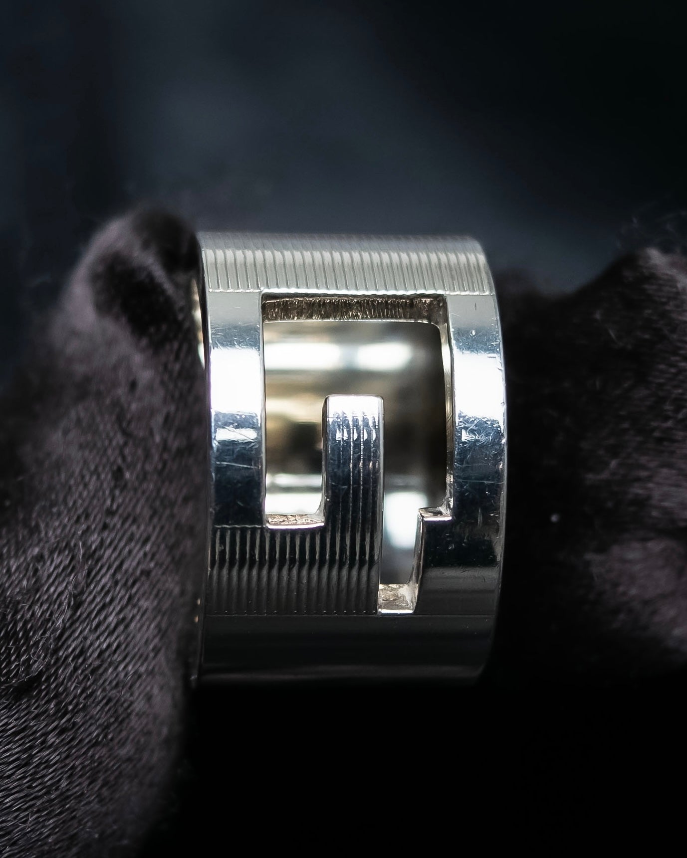 “GUCCI” G logo silver 925 ring