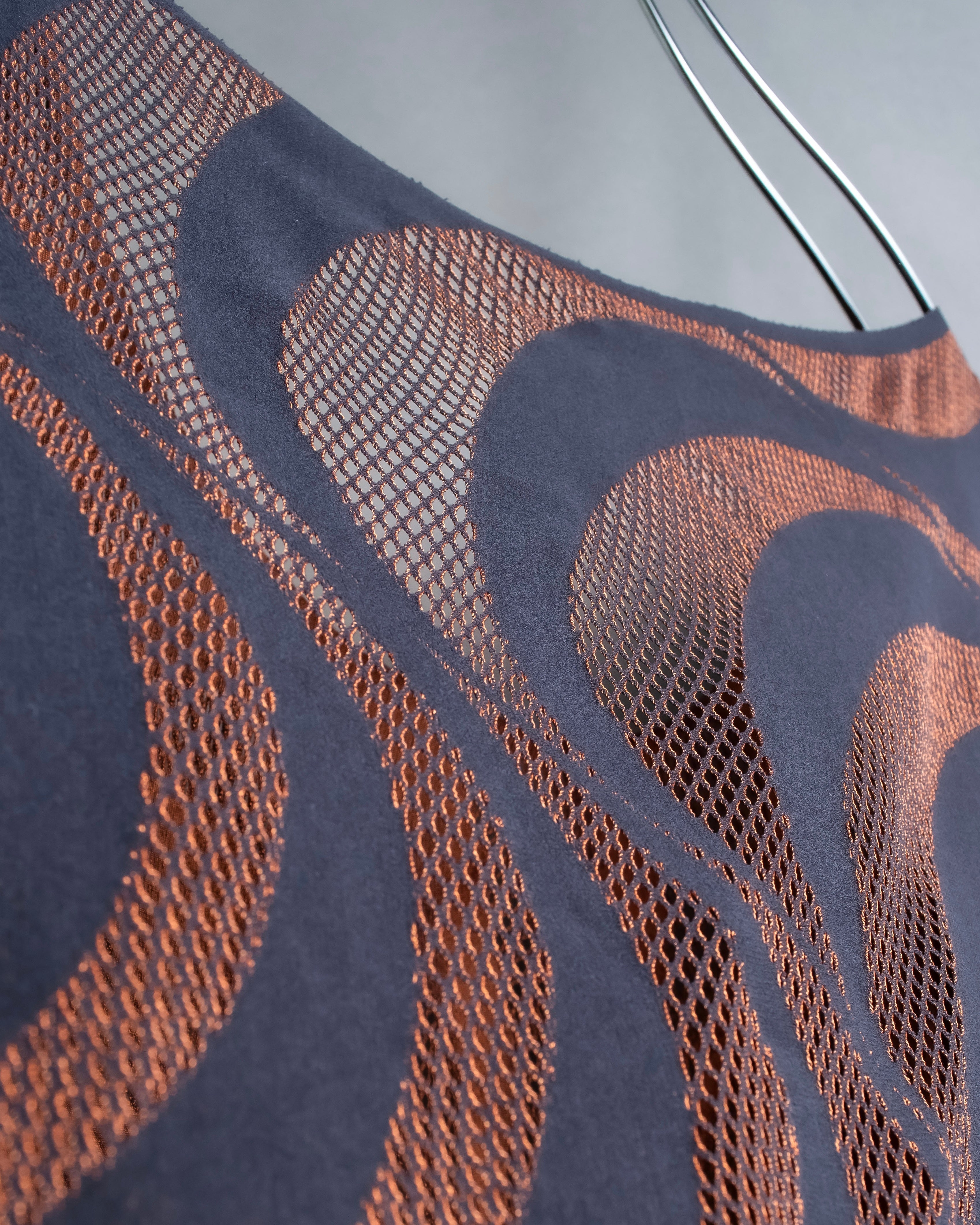 "PLEATS PLEASE ISSEY MIYAKE"
 Marble print dolman sleeve tops