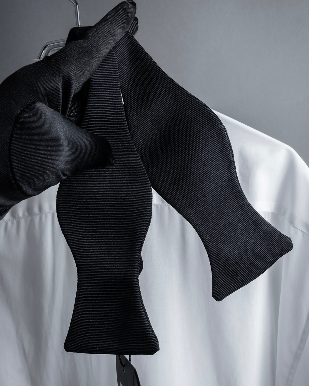 "GIORGIO ARMANI" Belt included bow tie dress shirt