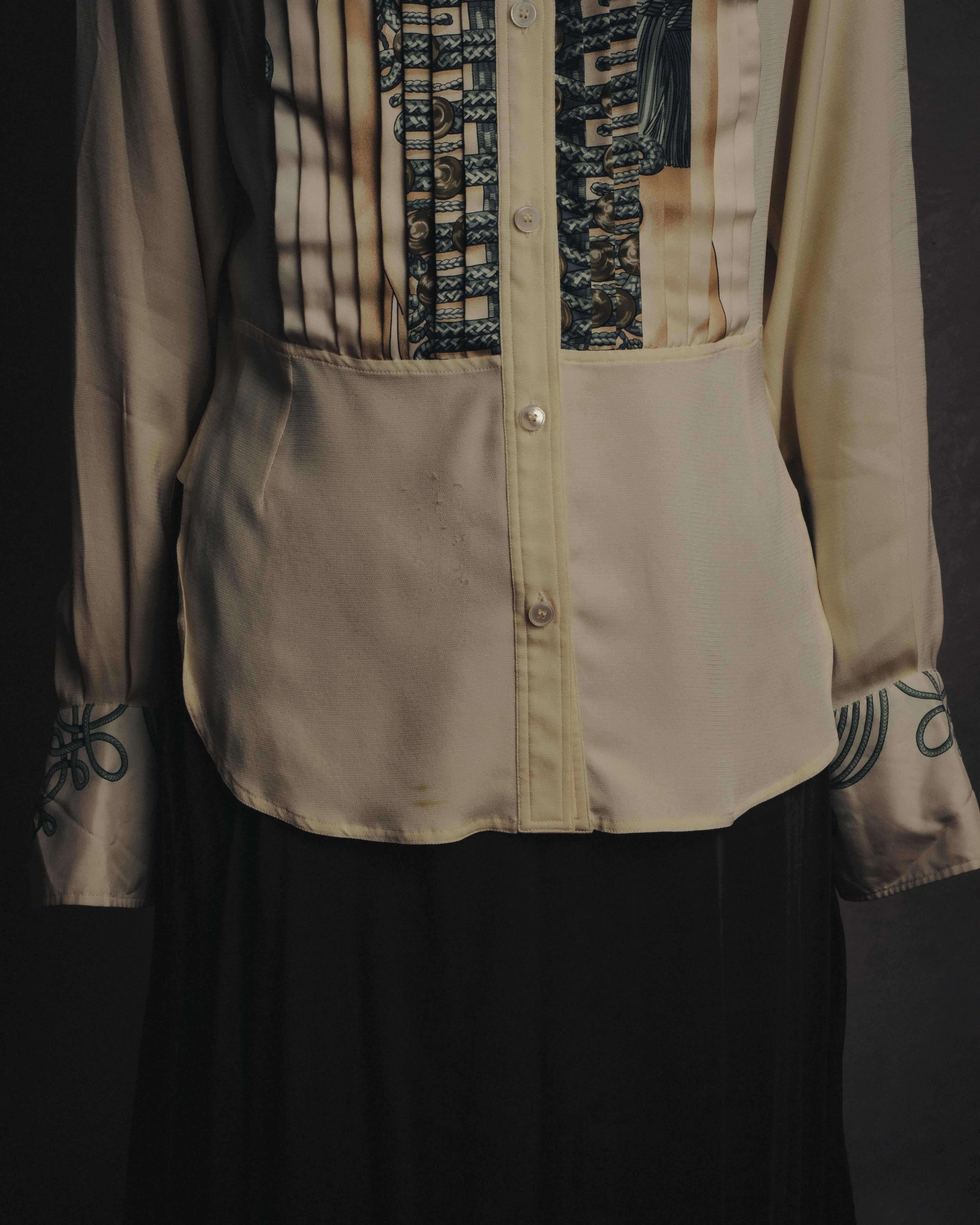 -SPECIAL- “HERMÈS” 80’s scarf panel silk shirt