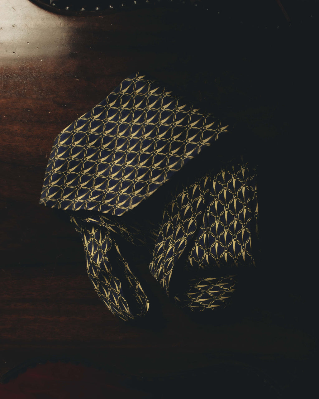 "GUCCI" 80's Nautical patterned silk necktie