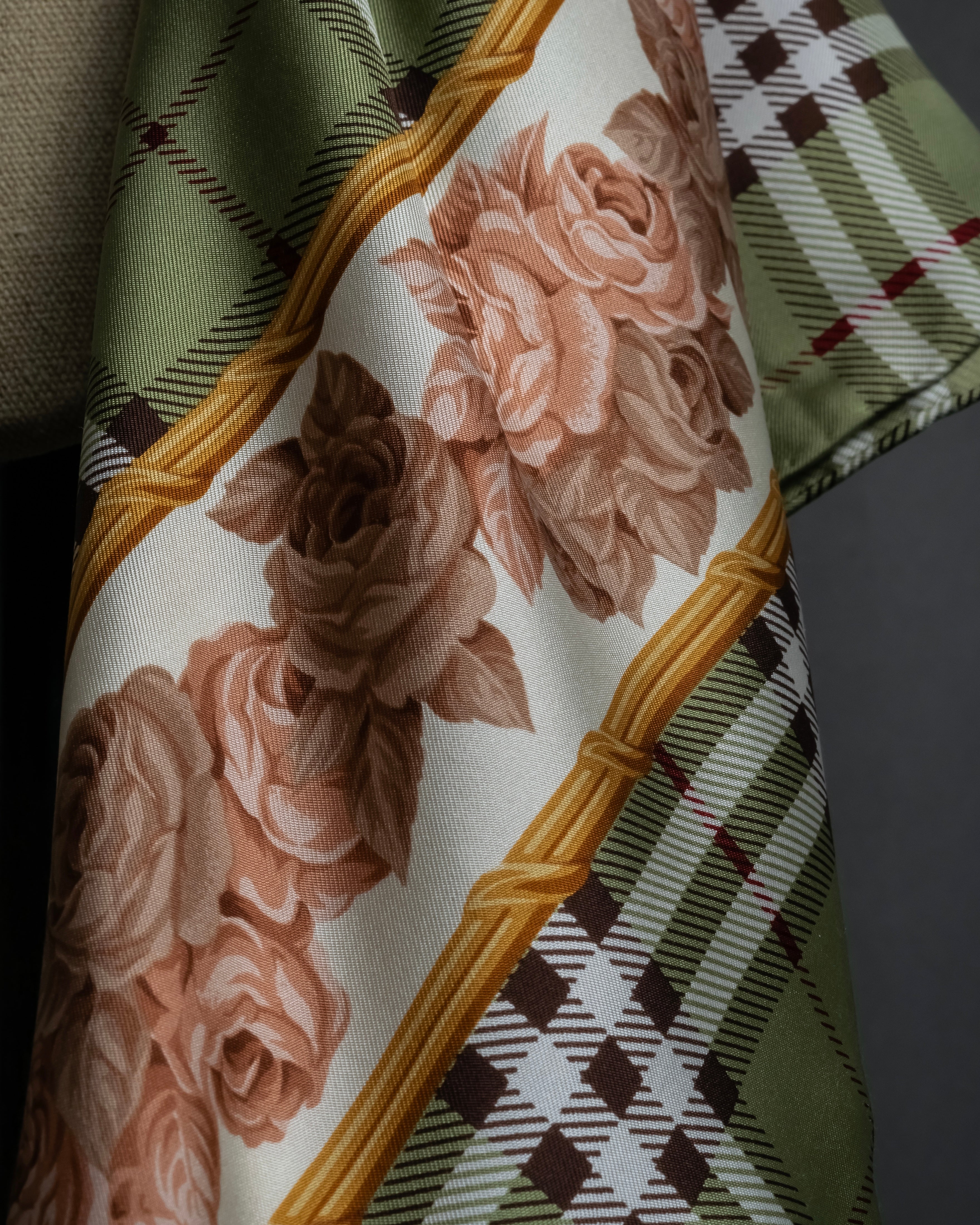 "BURBERRYS" Rose motif layered check pattern silk scarf