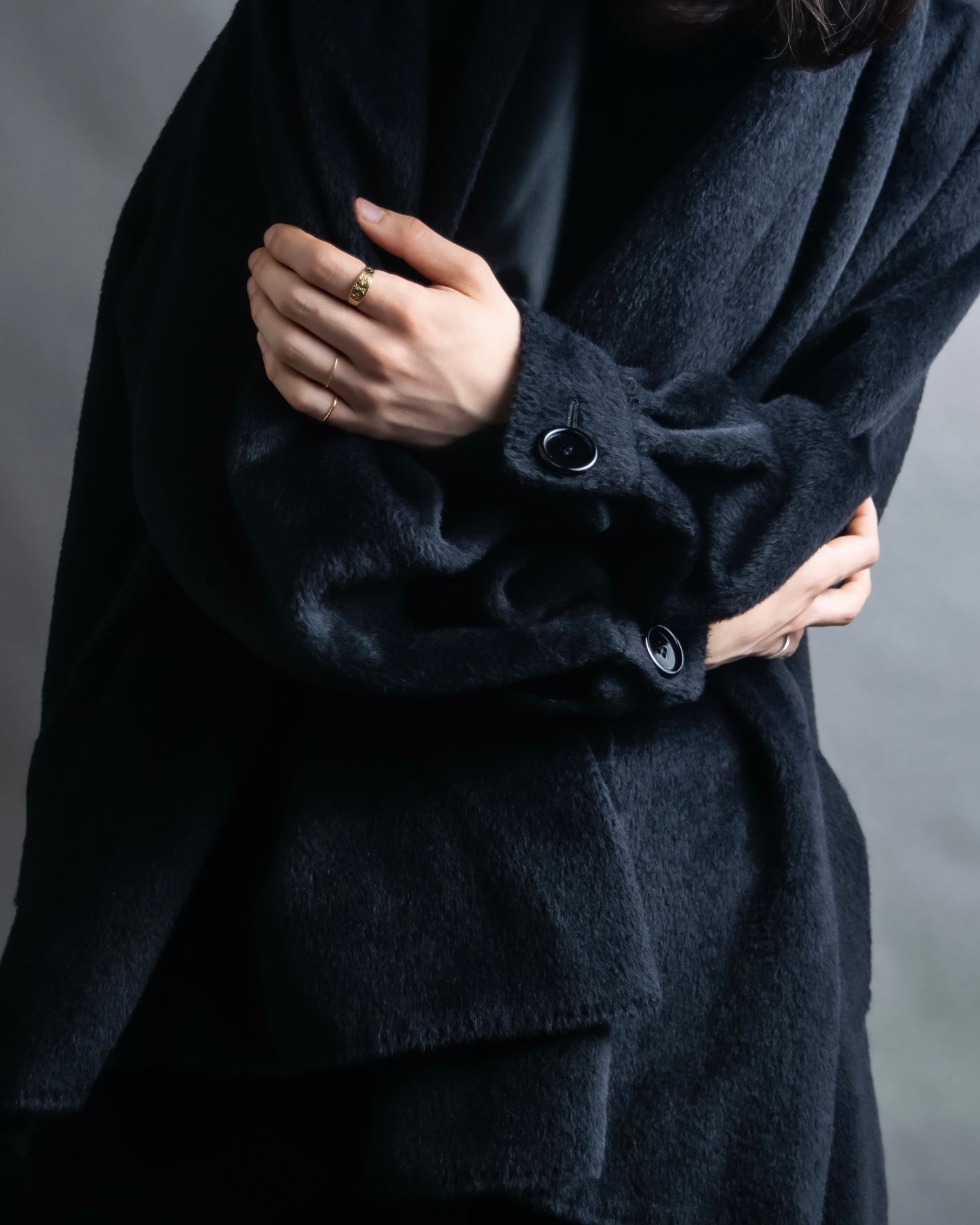 "DIOR" Cape docking fluffy mid length coat