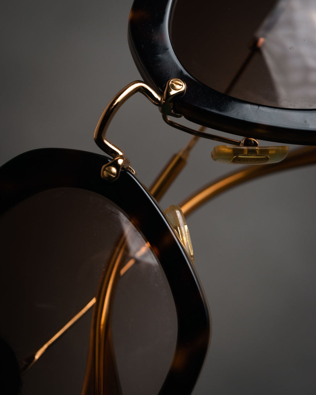 –SPECIAL– “MIU MIU” 2012-2014 Sculptural square sunglasses