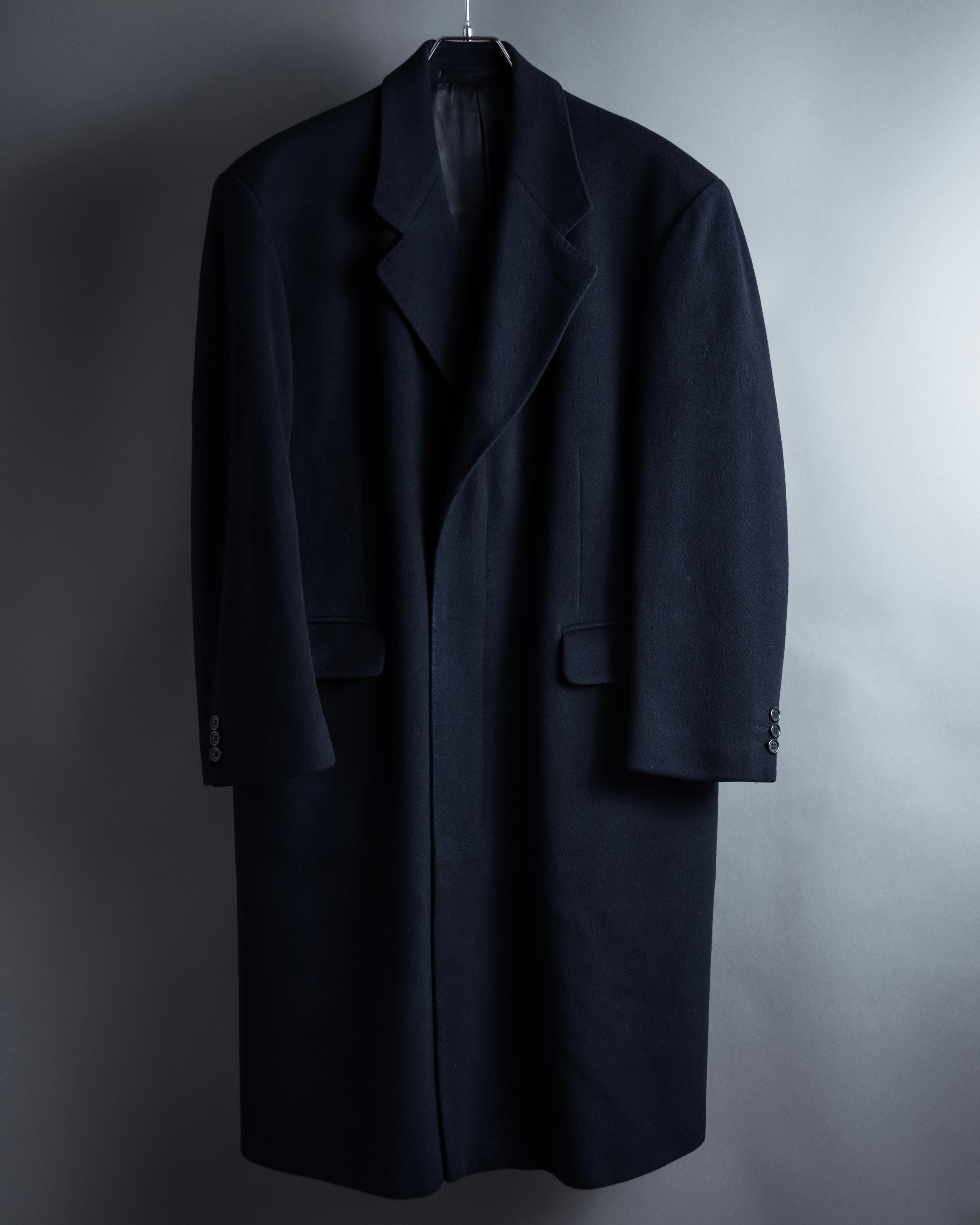 -SPECIAL- "BURBERRYS" 1980-1990's 
Classically tailored oversized 100% cashmere chester coat