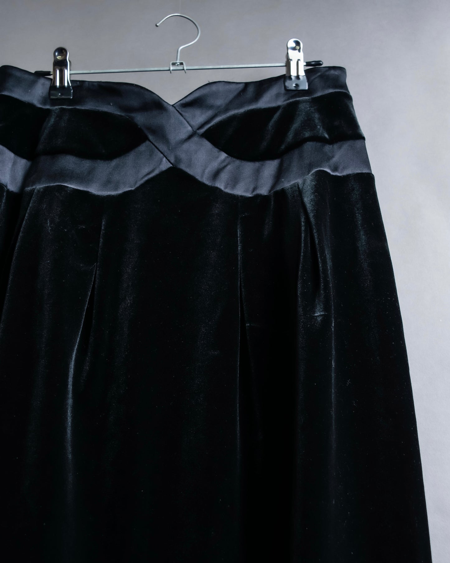 "GIORGIO ARMANI" Cross satin detail velvet straight skirt