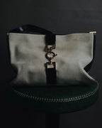 "GUCCI" 90’s-00’s suede piston-closure shoulder bag