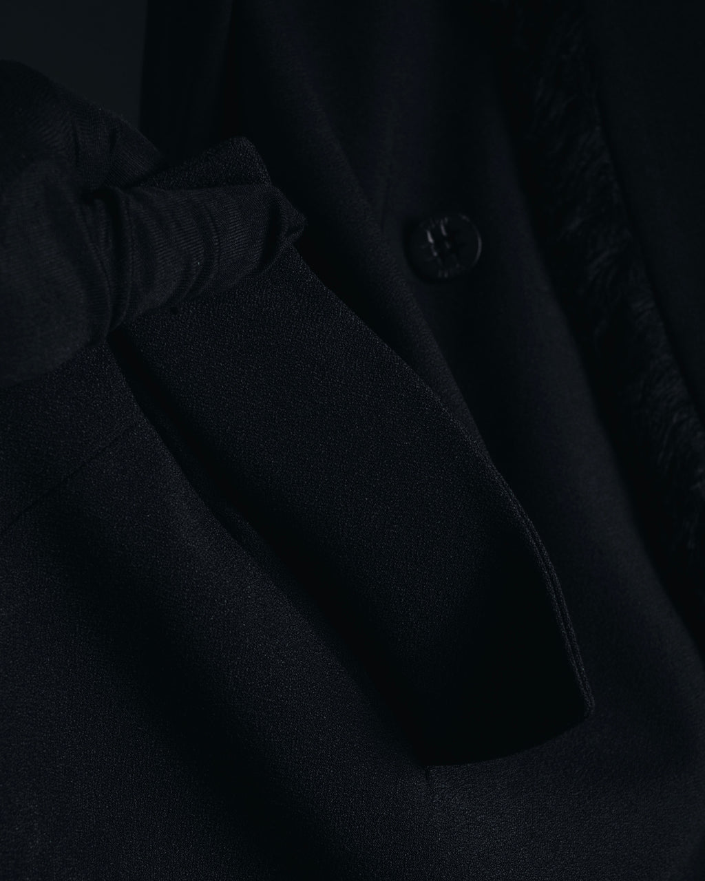 –SPECIAL– "Christian Dior"
98SS fringed peak lapel double breasted jacket