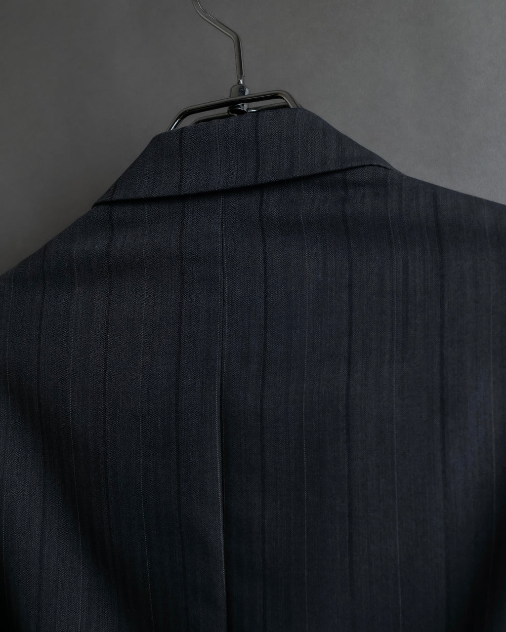 "CHRISTIAN DIOR MONSIEUR" Shadow stripe pattern classical formal detail set up