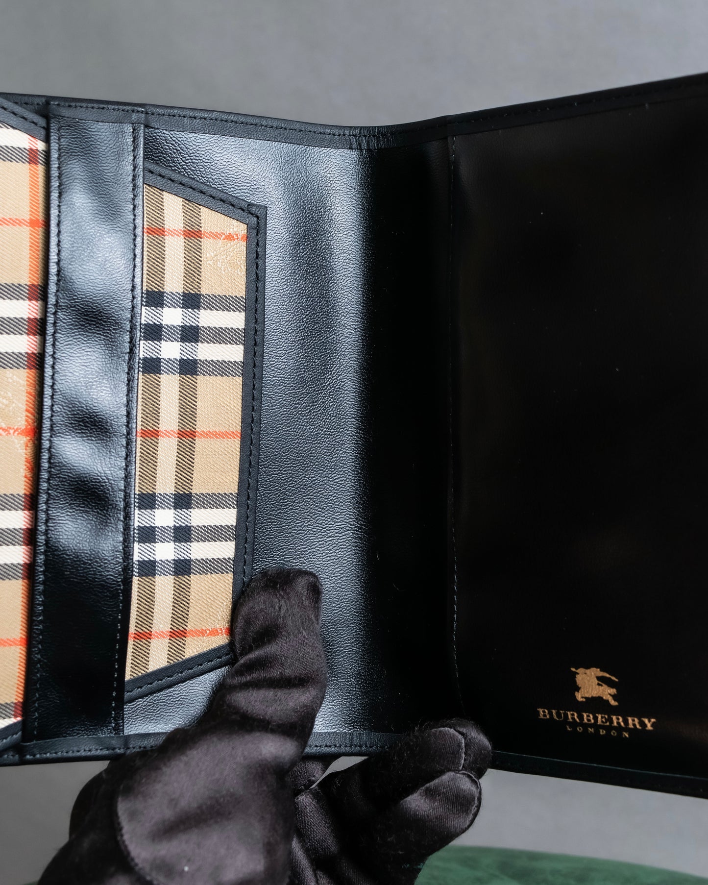 "BURBERRY" Nova check & horse riding knight pattern leather notebook cover