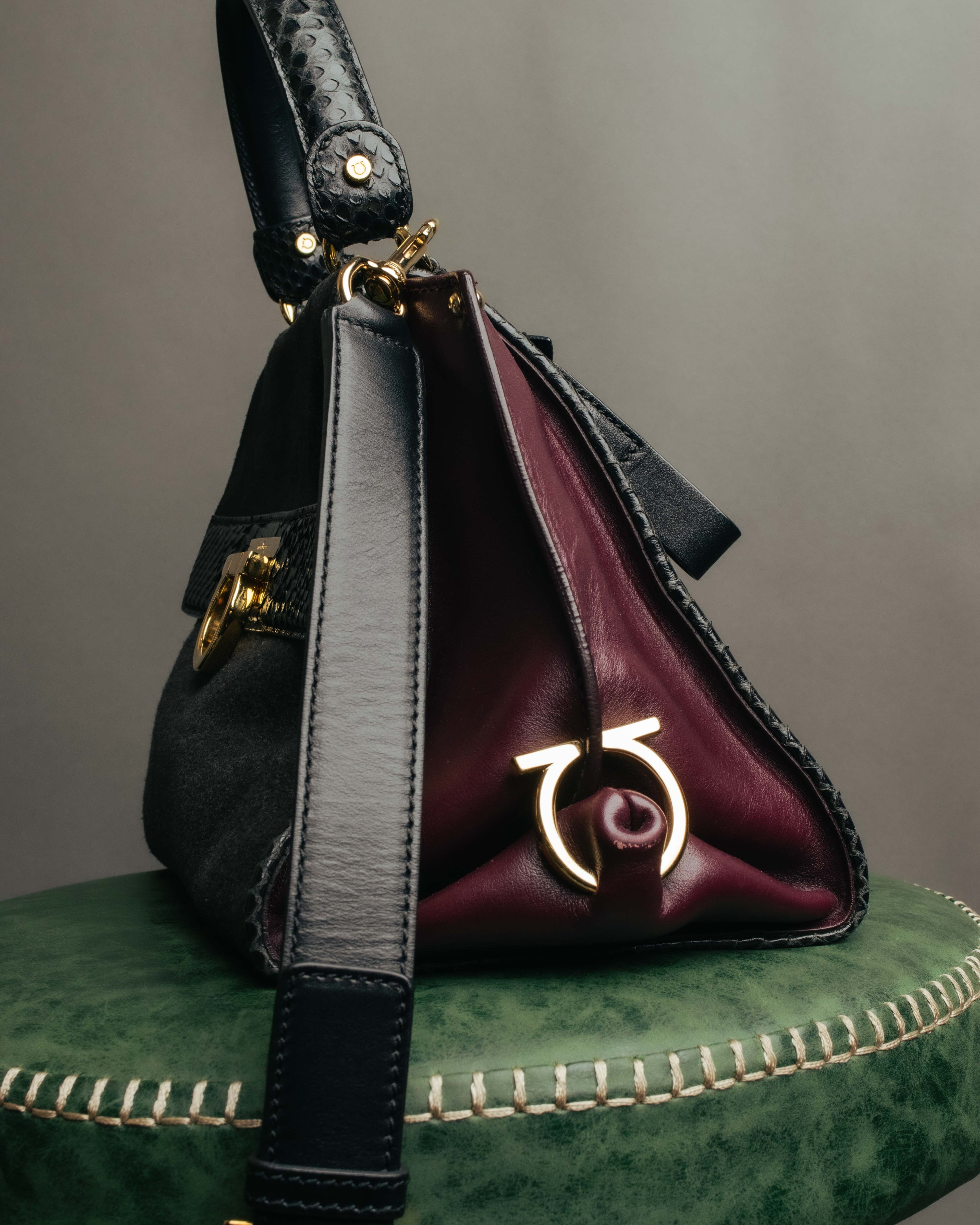-SPECIAL- “Salvatore Ferragamo” 2019-21 Mixed material Sofia top handle bag