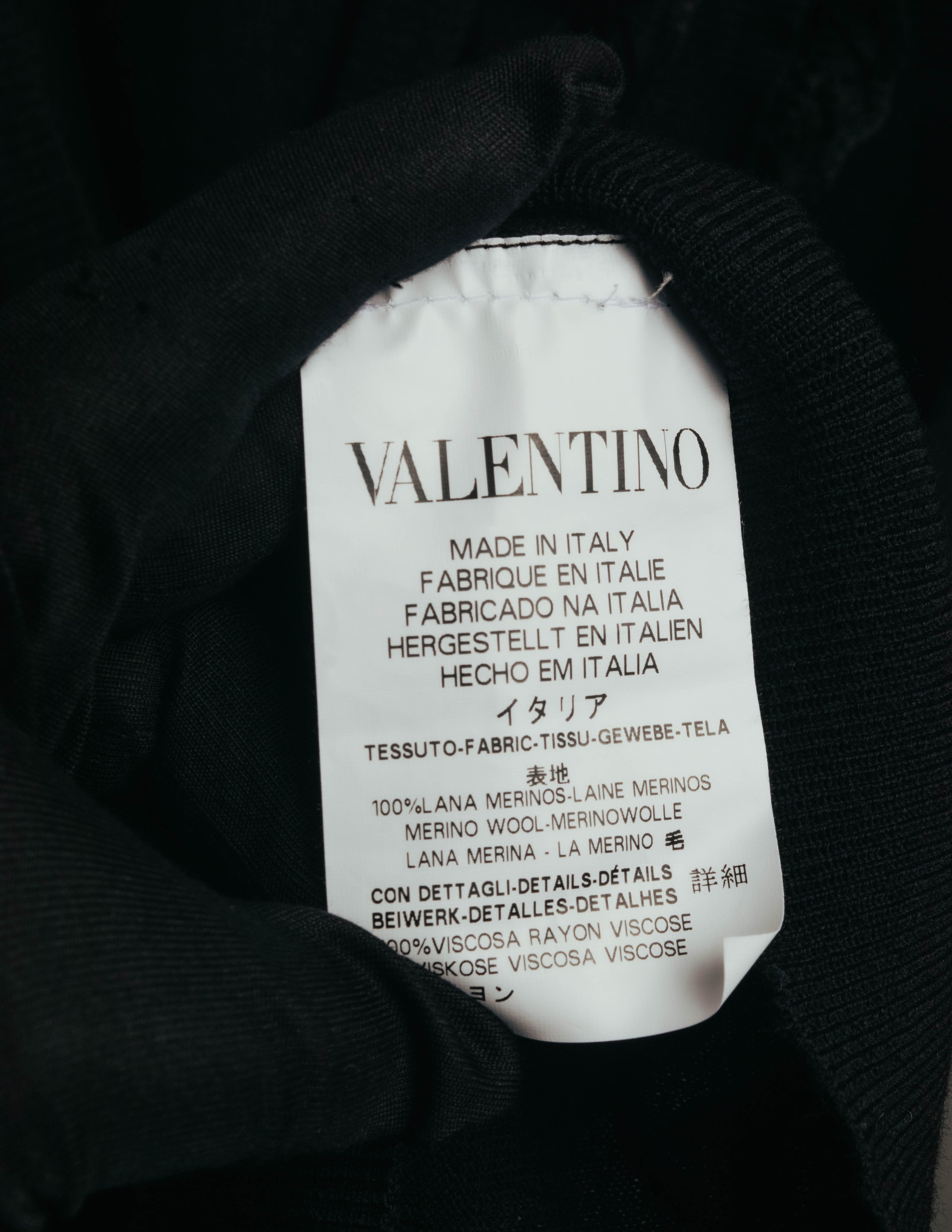 "RED VALENTINO" 10's Feminine merino wool knit cardigan