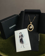 -SPECIAL- “CHANEL” 2017 Cruise Collection Pearl trimmed black pendant necklace