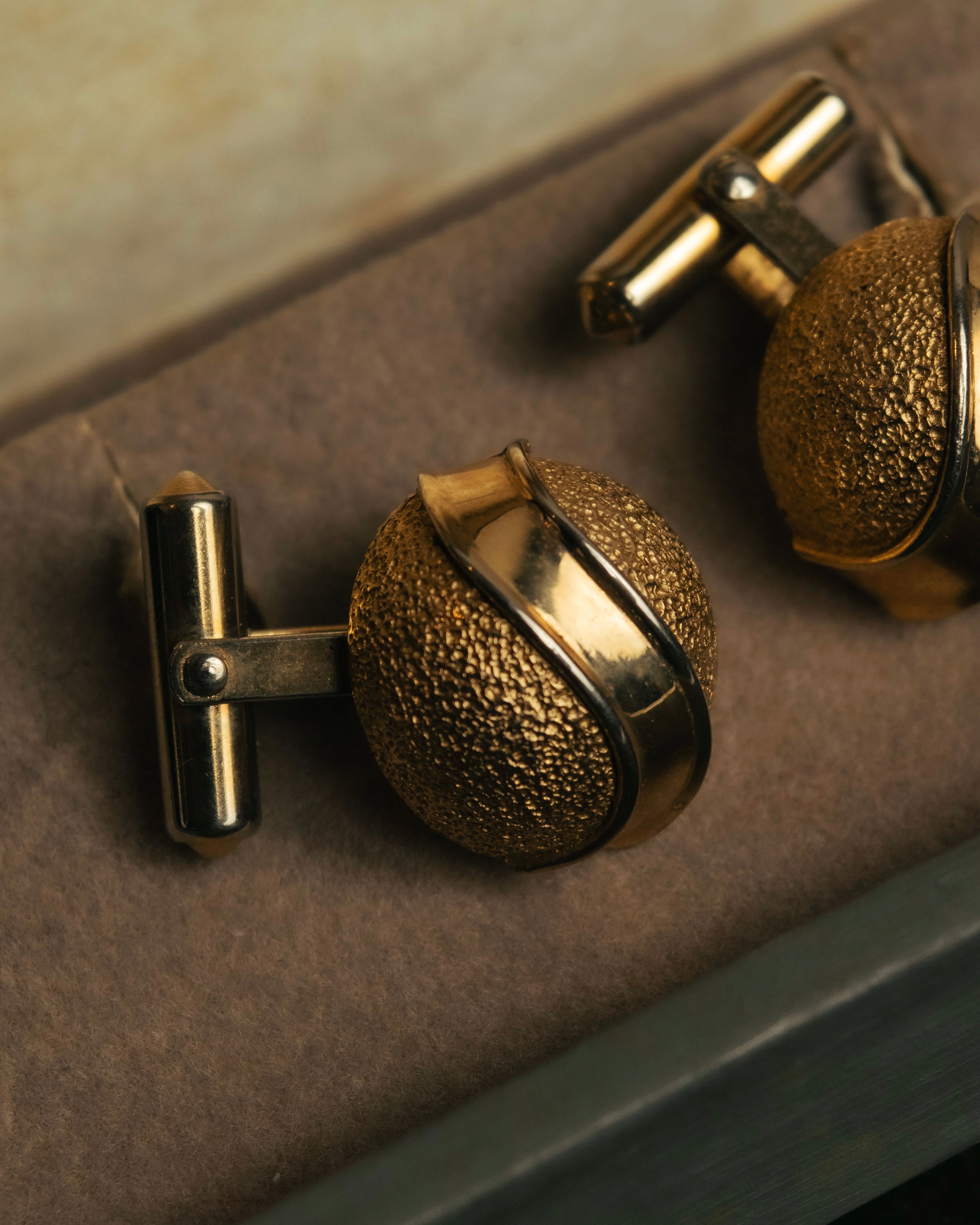 “Christian Dior” 80’s-90’s Textured dome cufflinks