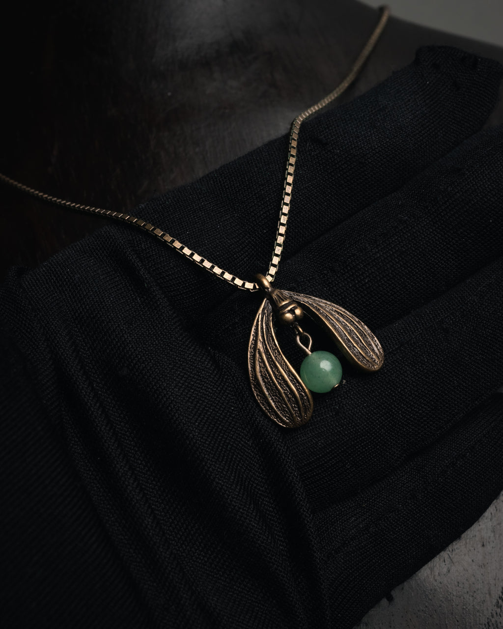 “Christian Dior” 90’s-00’s Antique gold botanical pendant necklace