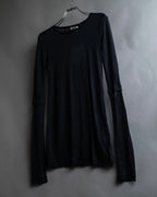 "Acne" Back＆sleeve cutting slit design pullover