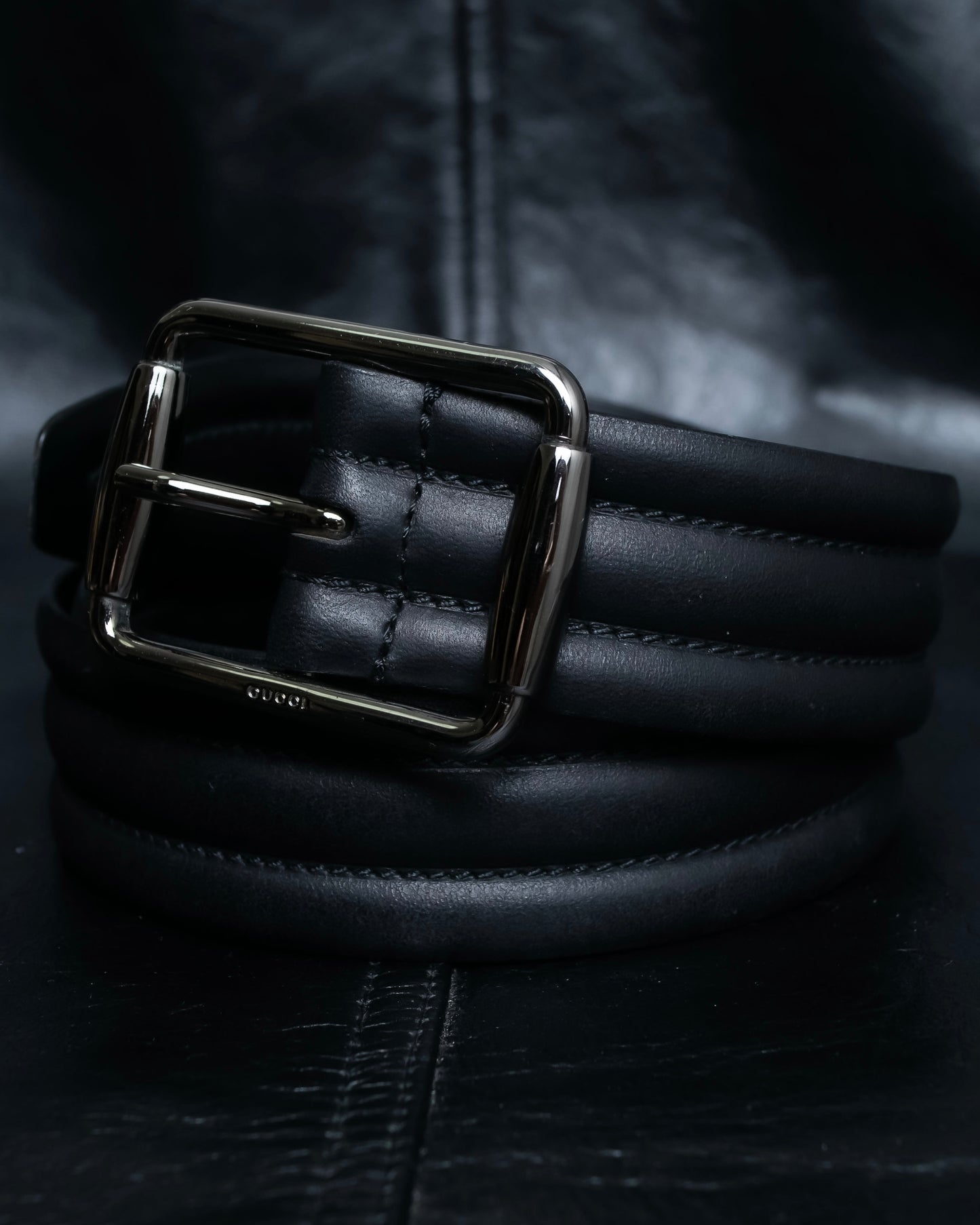 "GUCCI" Silver buckle 3 tier leather belt