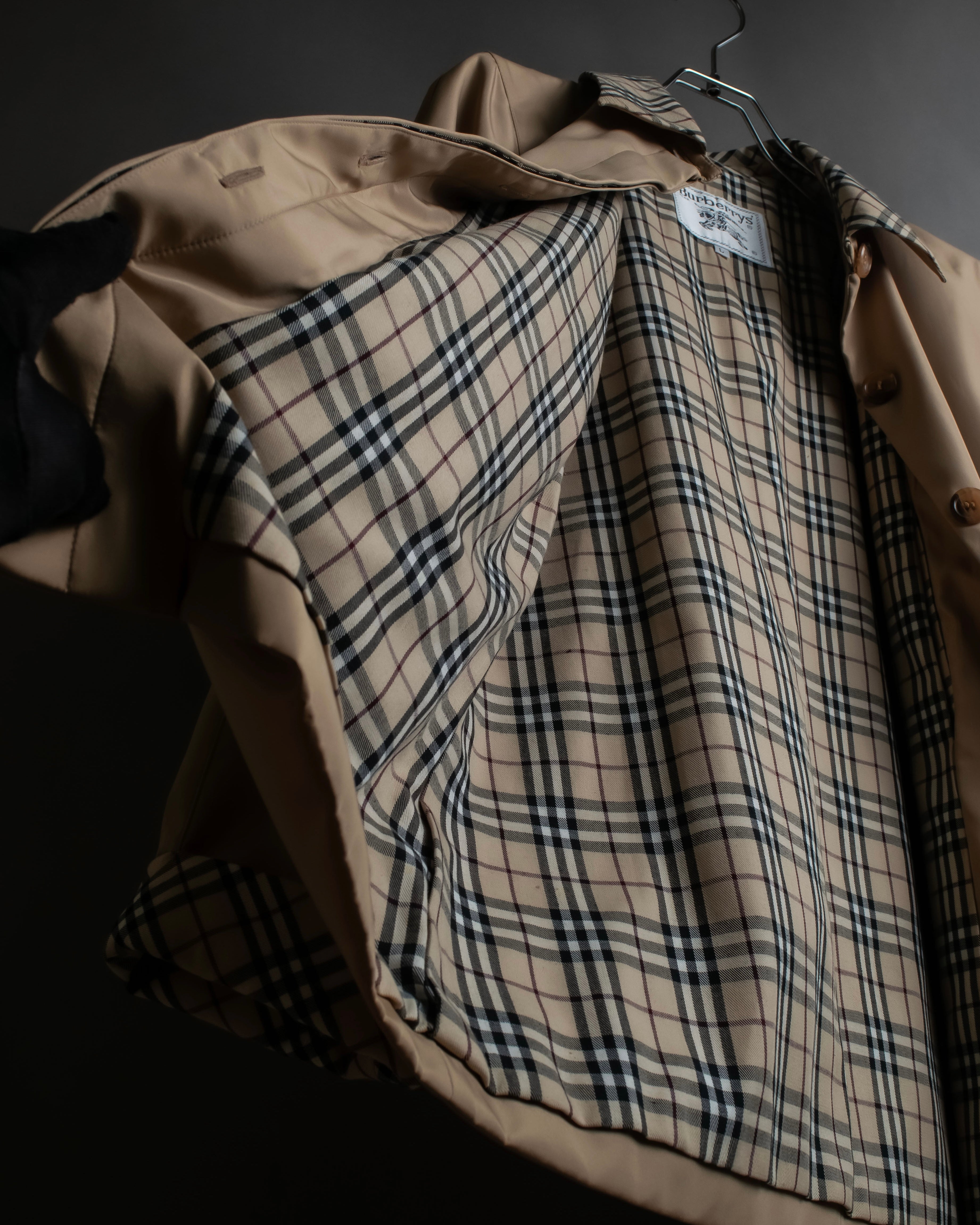 "BURBERRYS" Check reverse design short blouson