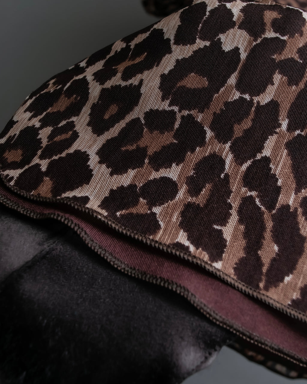 "DOLCE & GABBANA" Leopard print short cut and sew