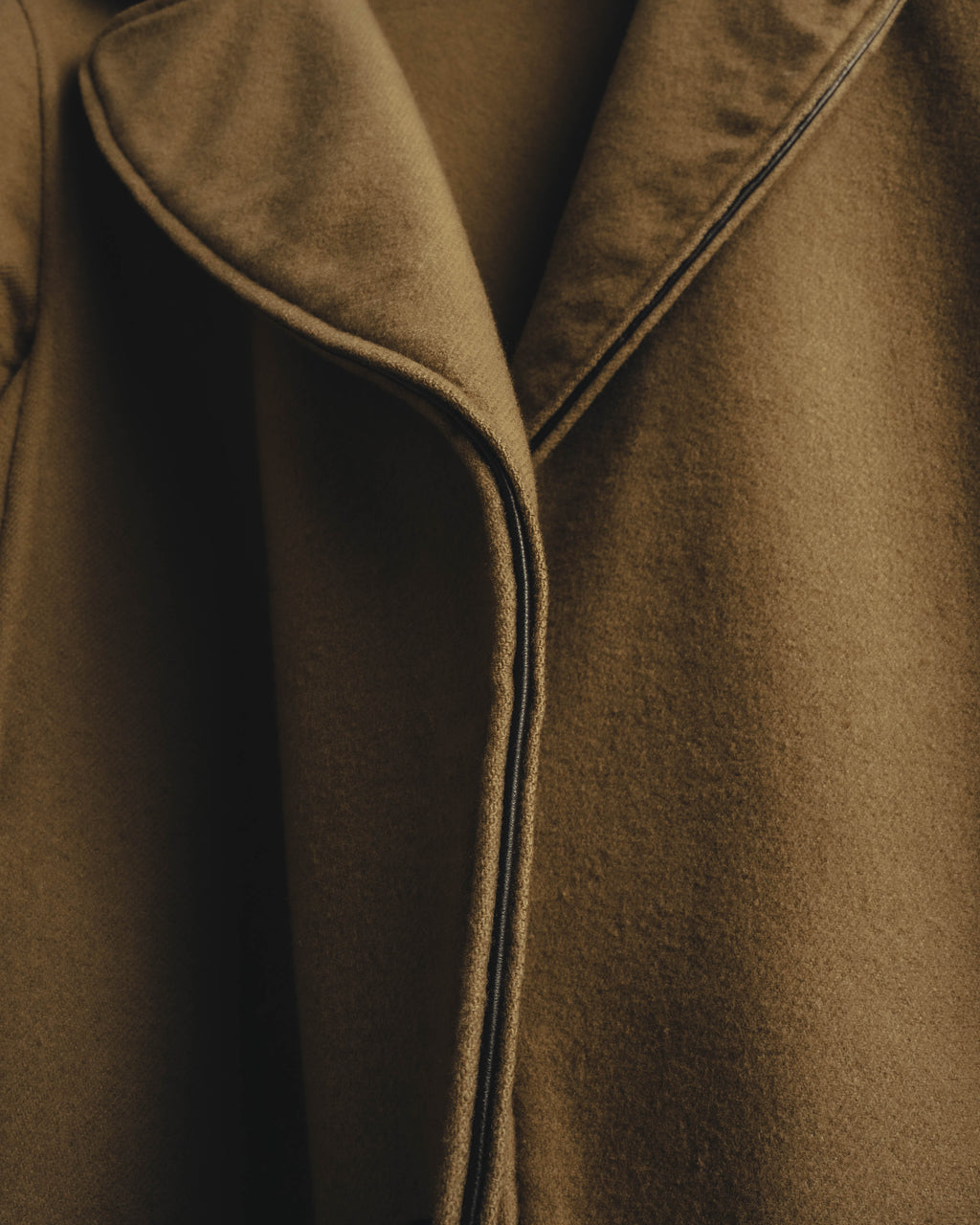 “GUCCI” 00’s-10’s Cashmere-blend leather-trimmed belted long coat