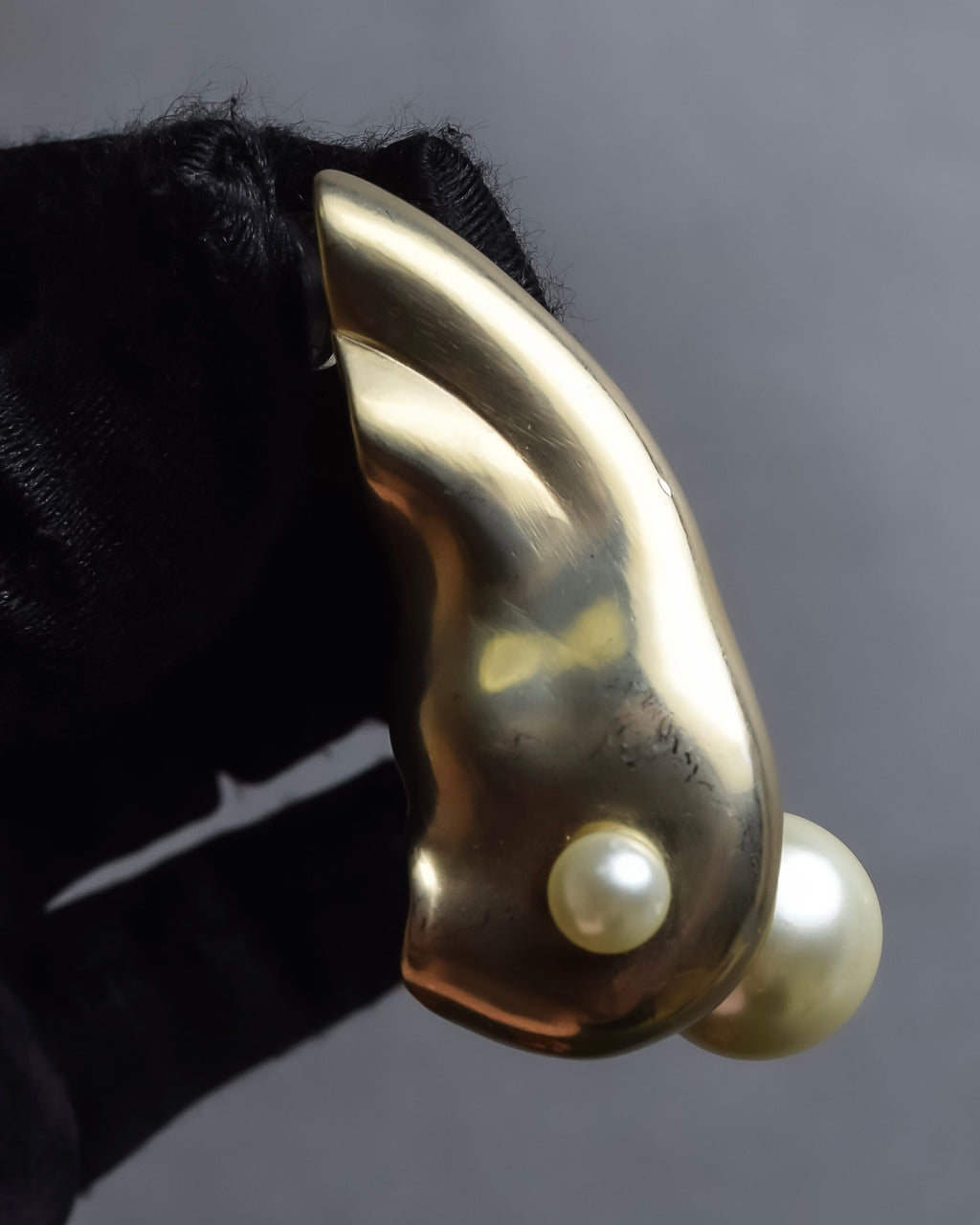 "Christian Dior" Pearl design shaped earrings