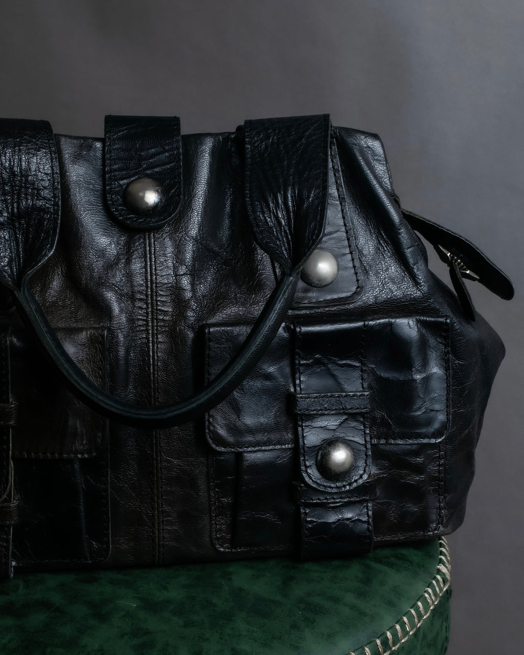 "tricot COMME des GARCONS" 
Flap pocket metal parts design leather hand bag