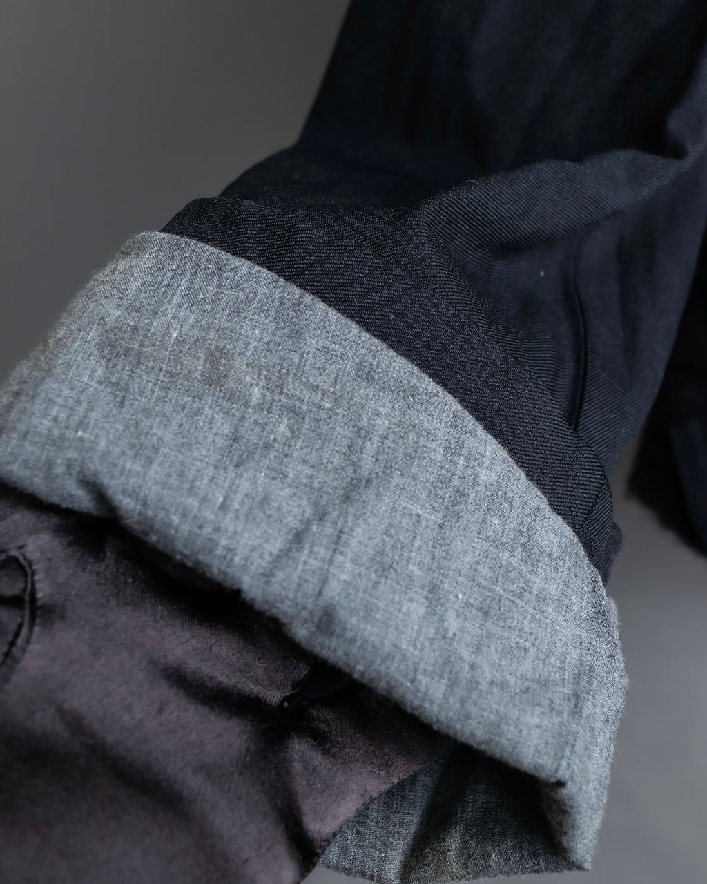 "COMME des GARCONS
COMME des GARCONS" 6 button detail raw edge jacket