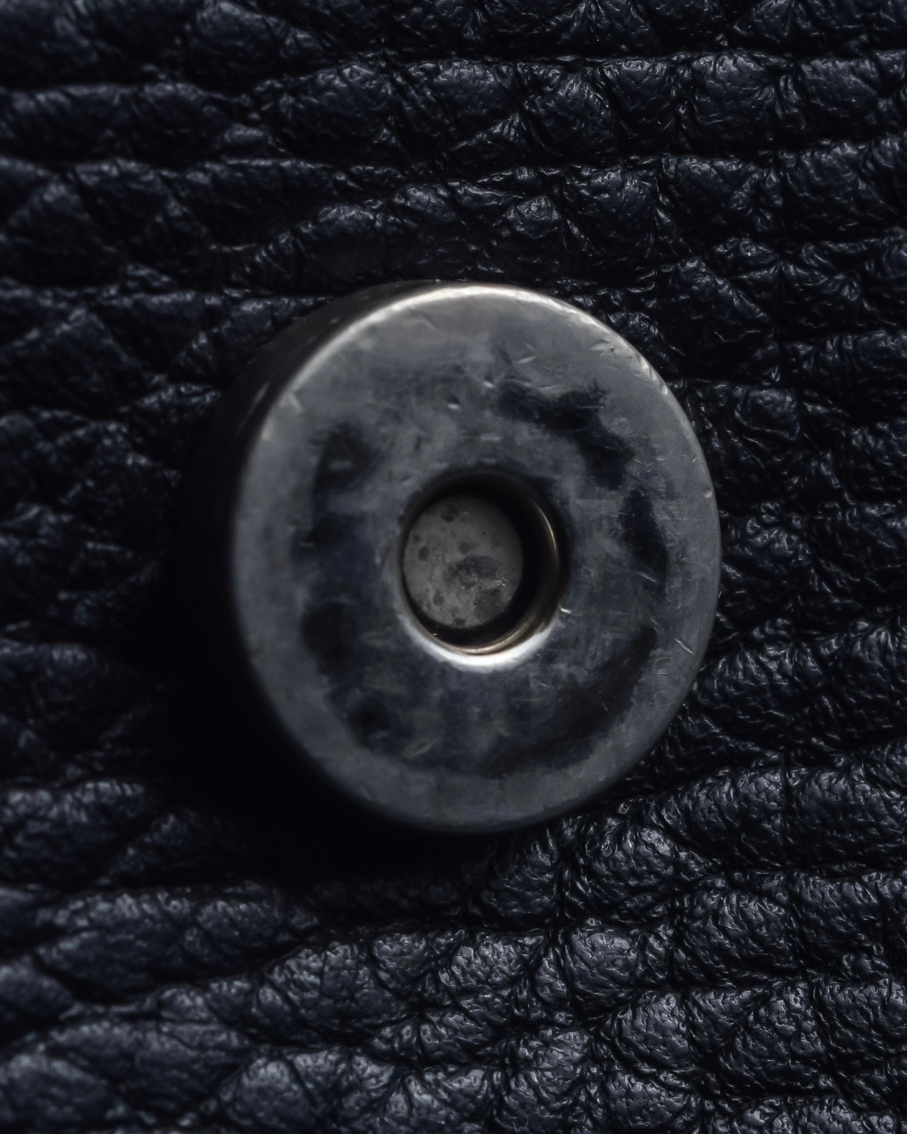 "BURBERRY" Silver stud design grained leather one-handle bag