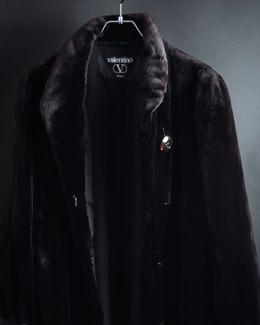 -SPECIAL- “VALENTINO” 1988–1992 SAGA Mink Shawl Collar Coat