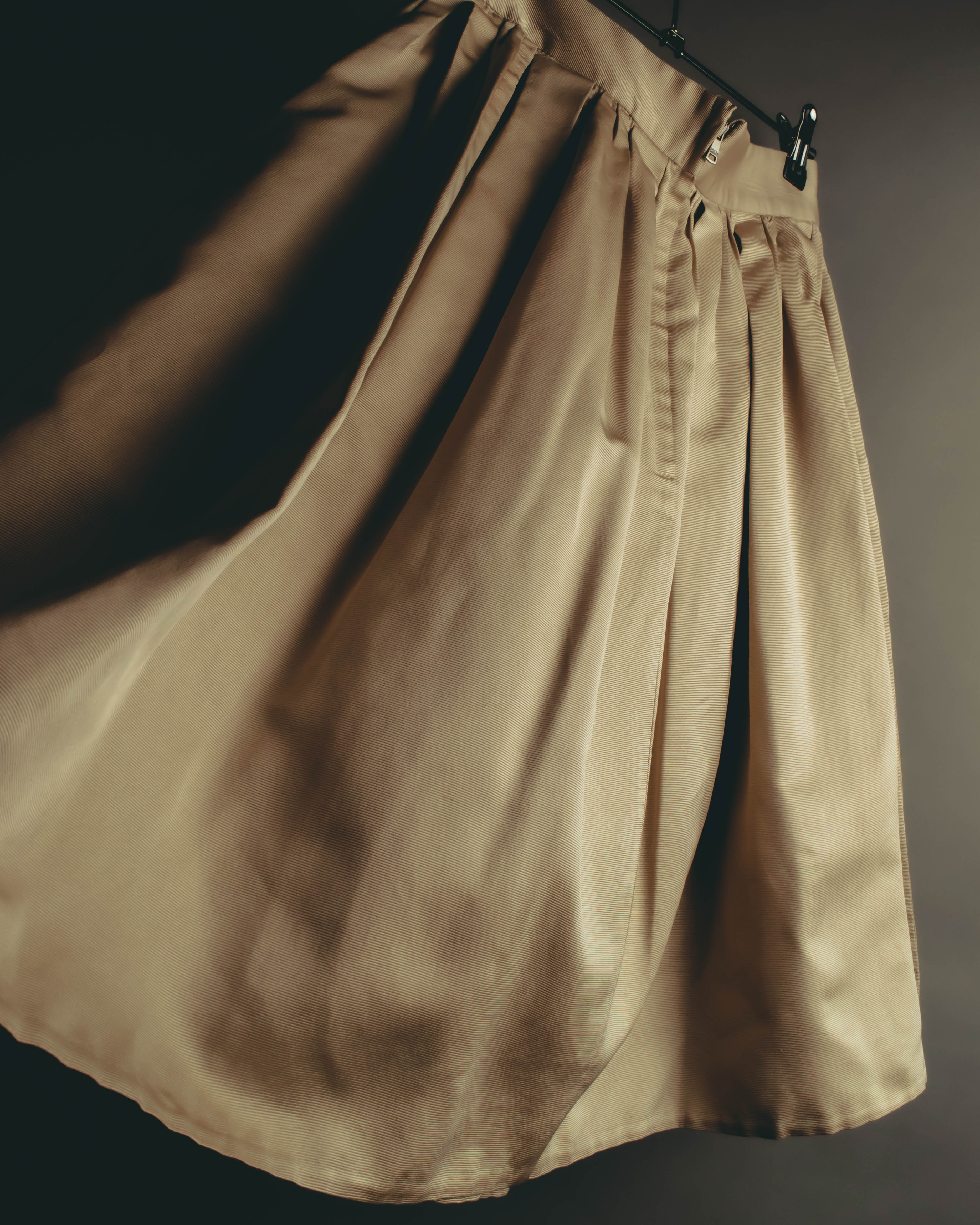 "DOLCE & GABBANA" 10's Lustrous pleated silk skirt