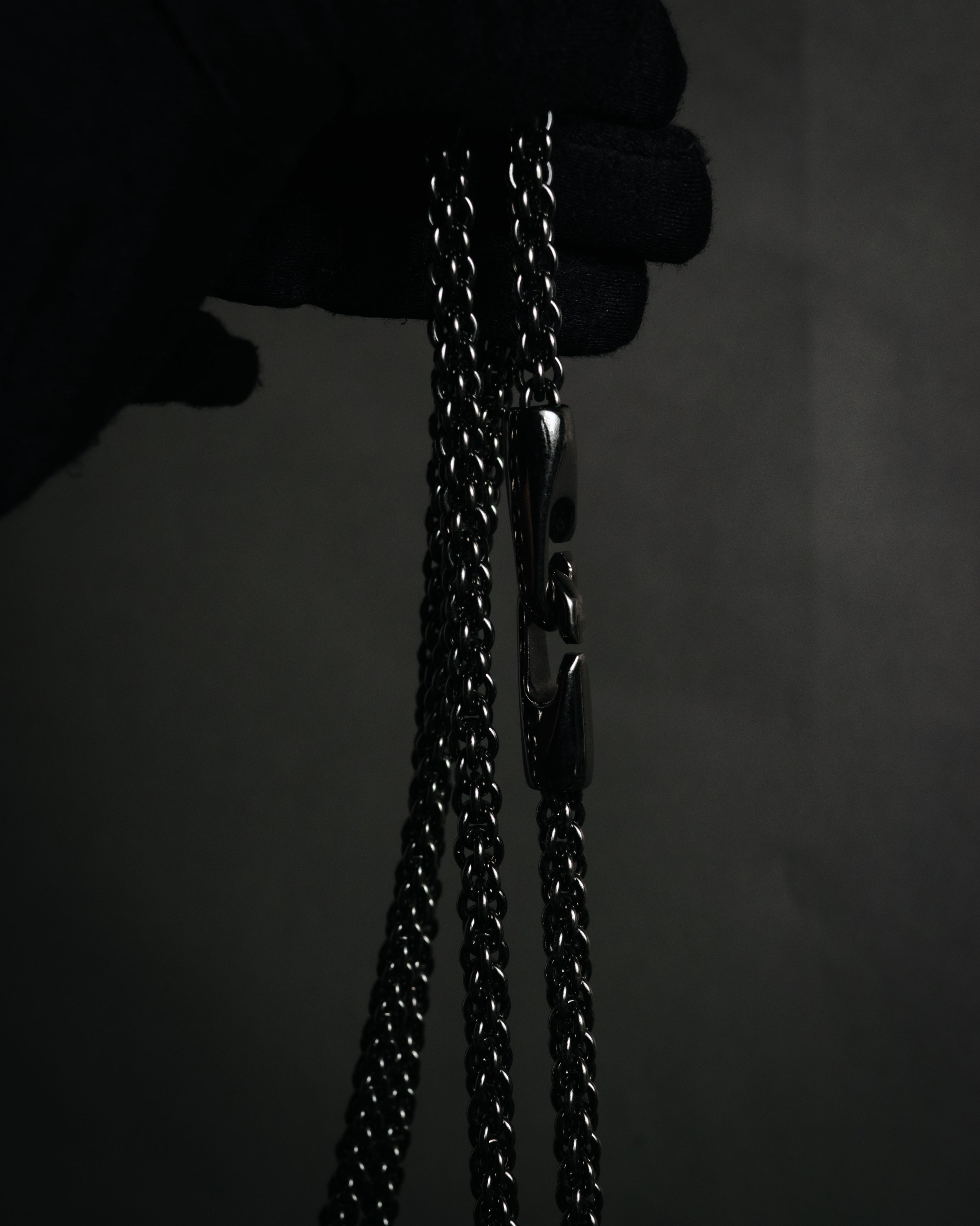 –SPECIAL– "VALENTINO GARAVANI" 2010’s Noir rockstud exotic patchwork chain bag