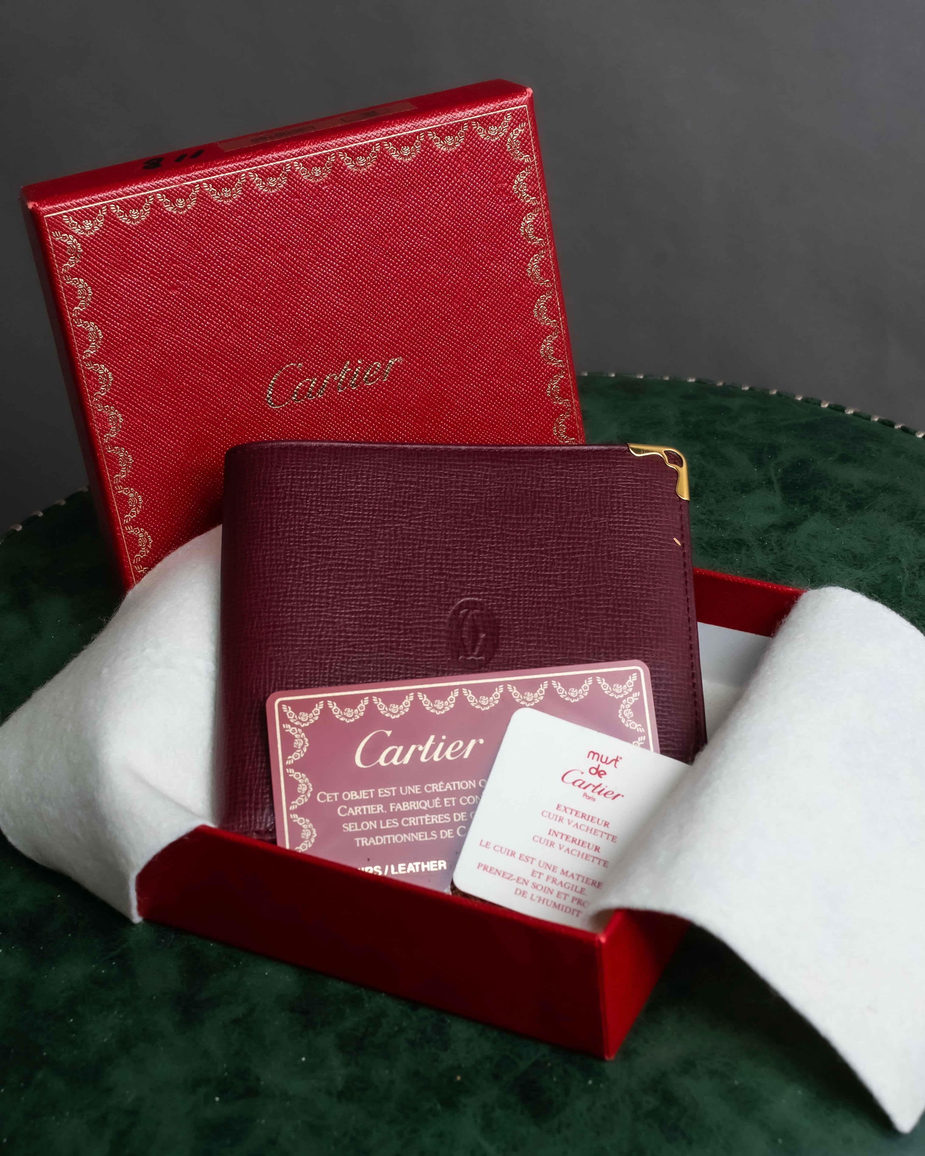 "Cartier" Les Must de Cartier bi-fold leather wallet