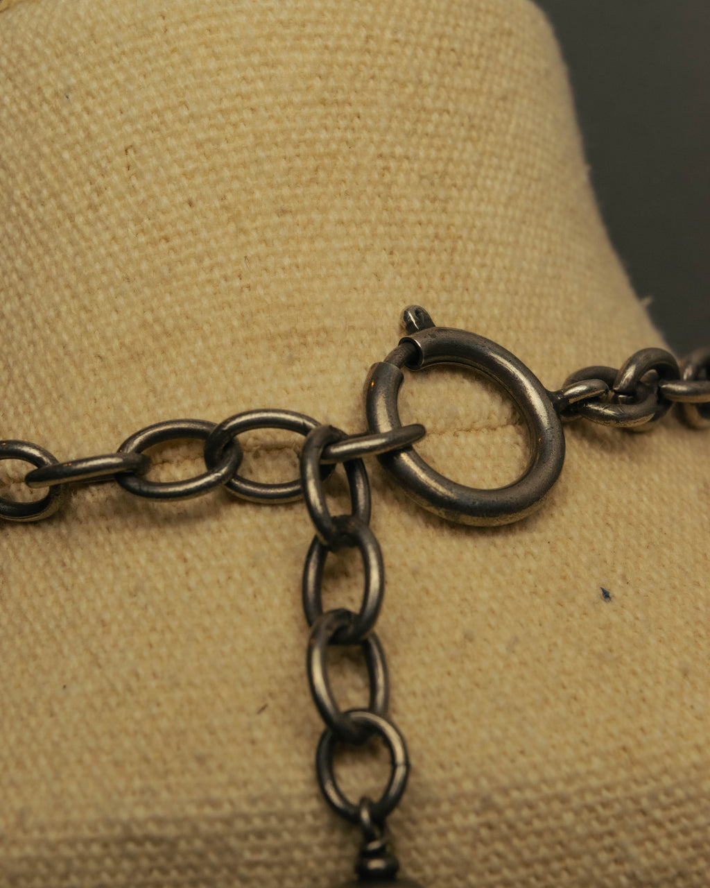 -SPECIAL- “Jean Paul Gaultier” 90’s-00’s sculptural metal ring necklace