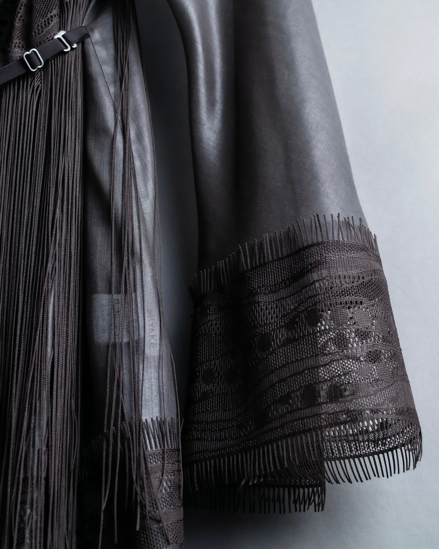 "ISSEY MIYAKE" Fringe design embroidered jacket