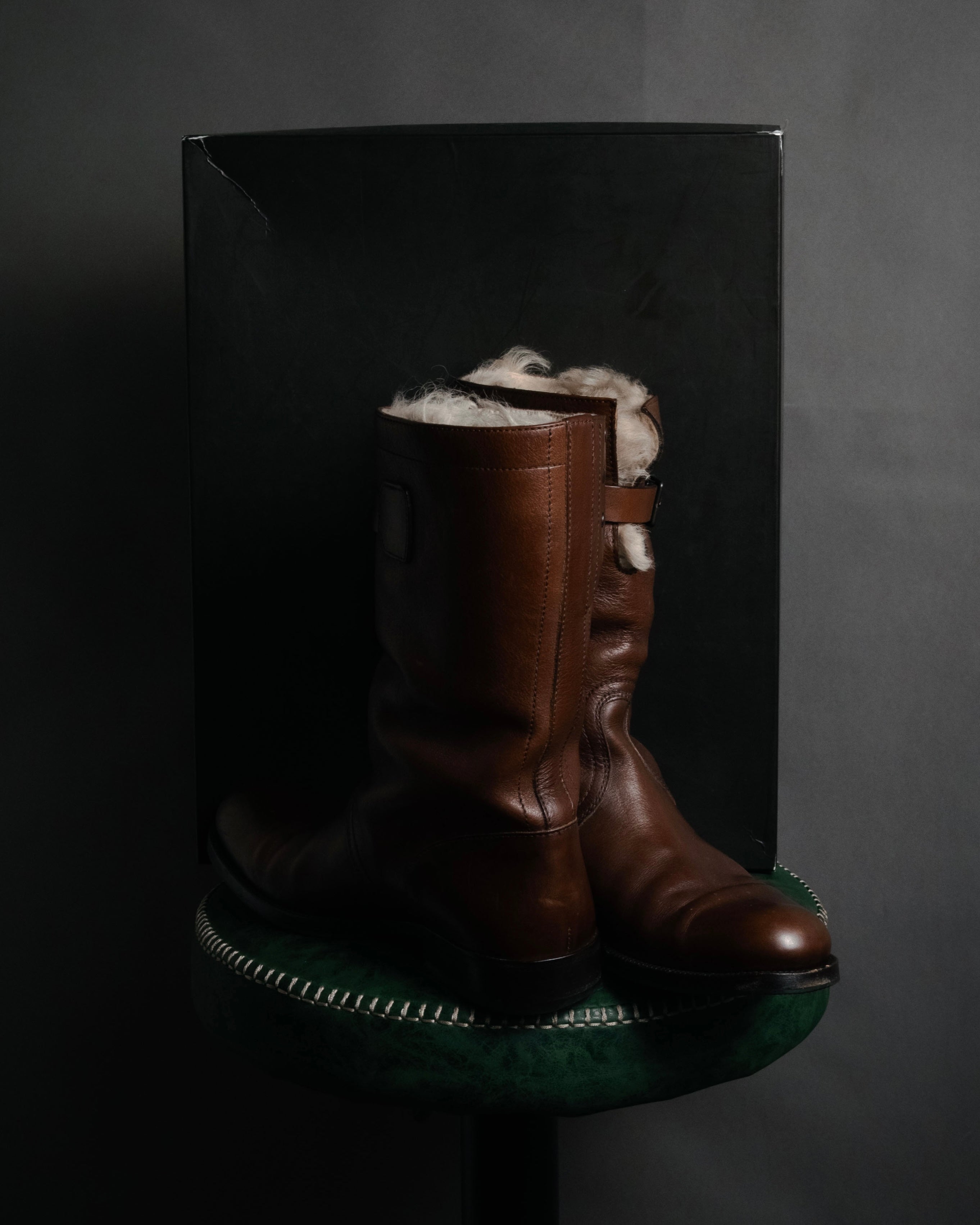 "GUCCI" 90’s-00’s shearling lined engineer boots