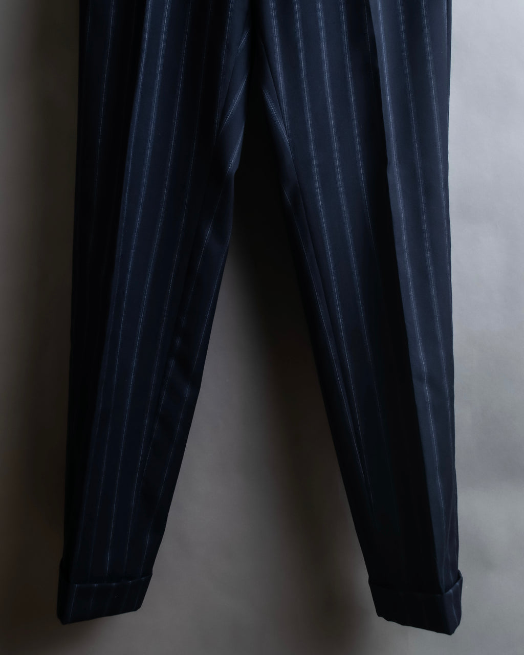 "GUCCI" Notch drop shaped tailored jacket & tapered silhouette slacks stripe set up