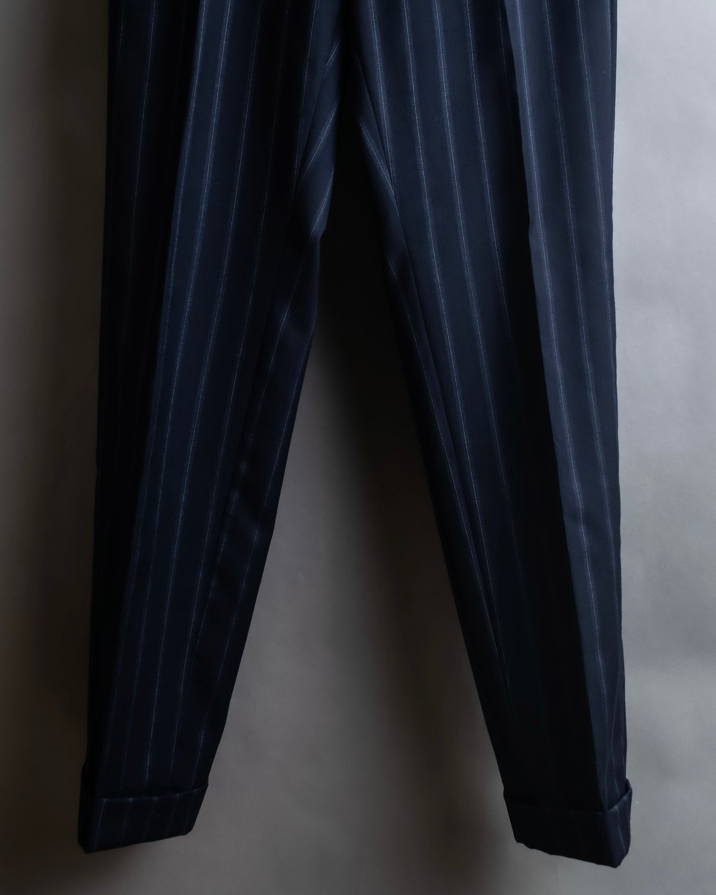 "GUCCI" Notch drop shaped tailored jacket & tapered silhouette slacks stripe set up