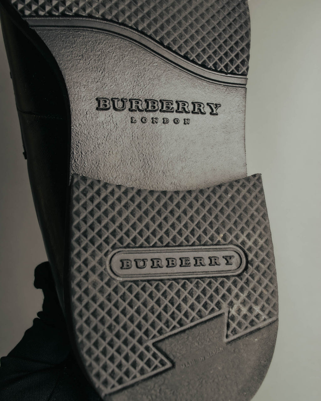 “Burberry London” 00’s-10’s Black leather penny loafers