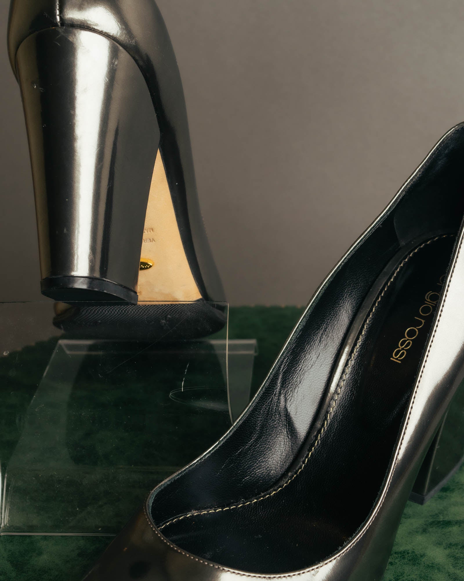 "Sergio Rossi" 00's-10's Glossy black leather high heel pumps