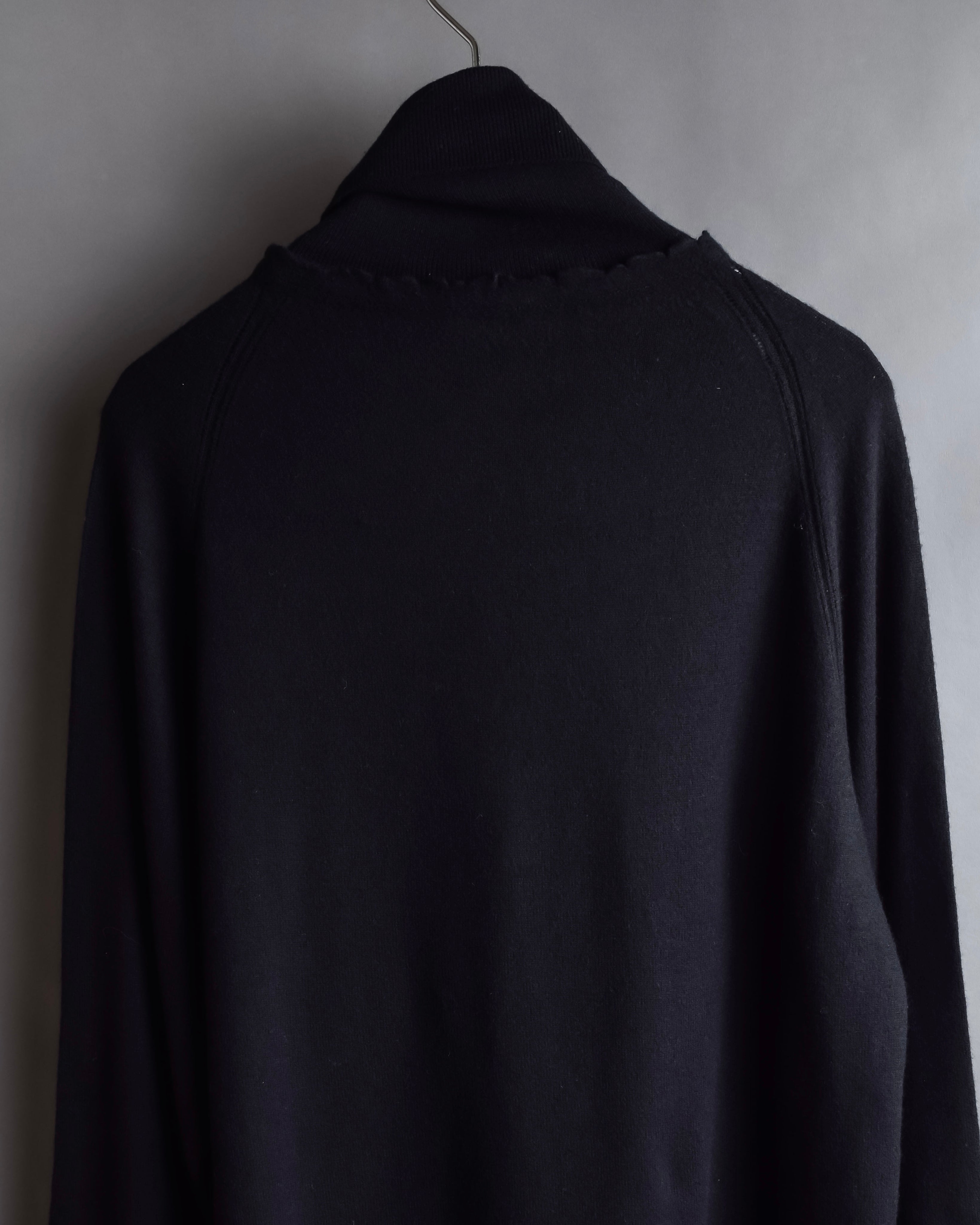 "DIOR" Edith Slimane period double high neck processing knit
