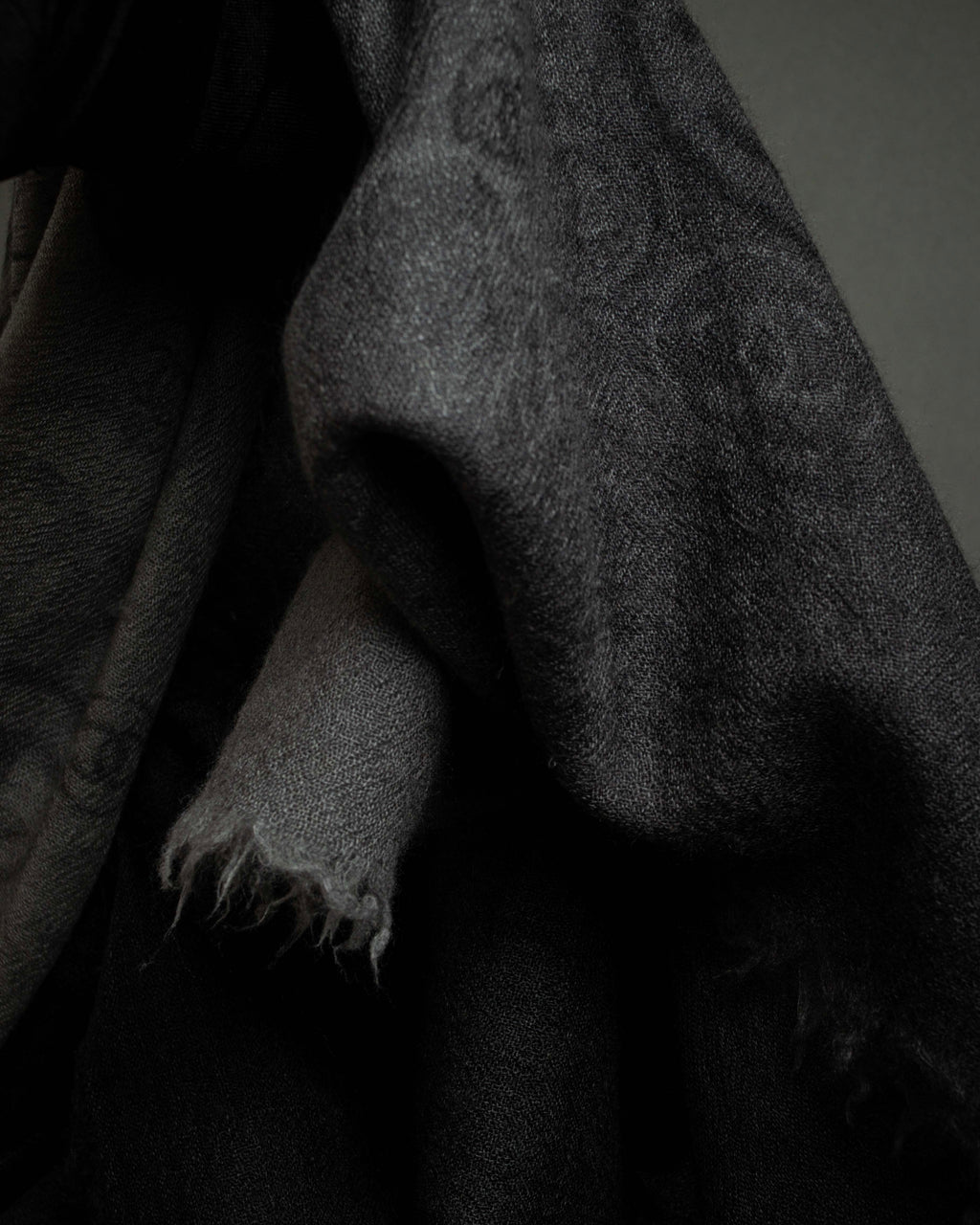 "CHANEL" Logo engraved design cashmere super large stole