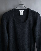 "CELINE" Beautiful U-neck design cashmere knit pullover